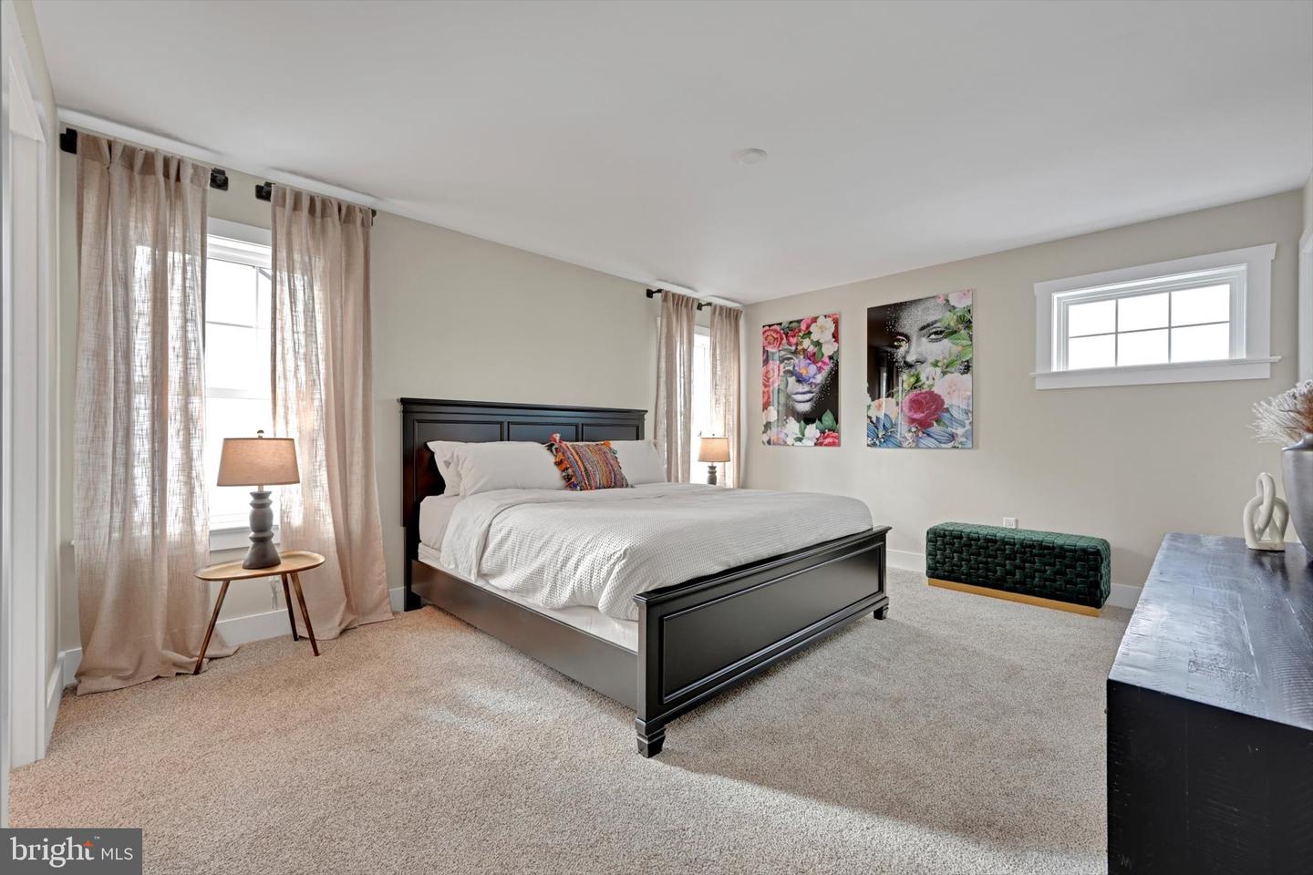 20 American Ave Property Photo 15