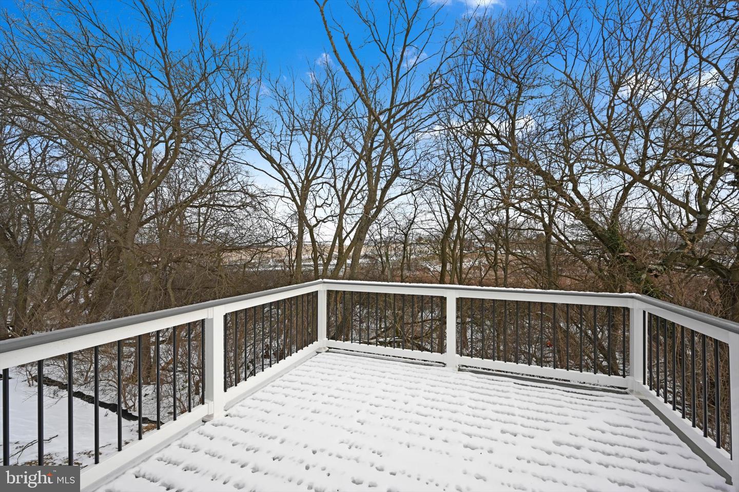 20 American Ave Property Photo 25