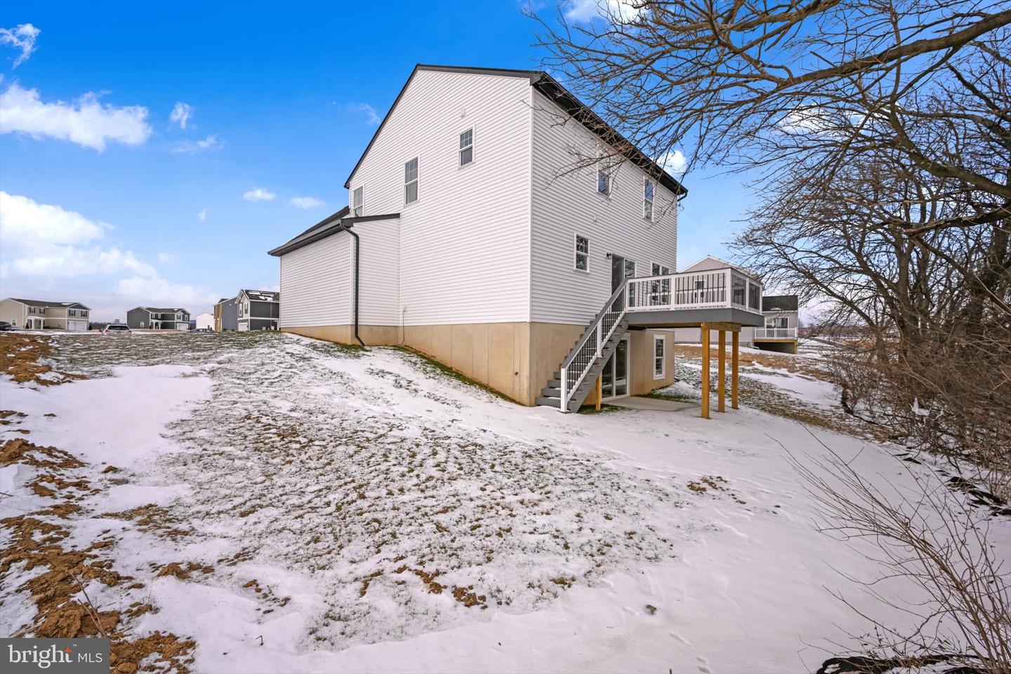 20 American Ave Property Photo 28