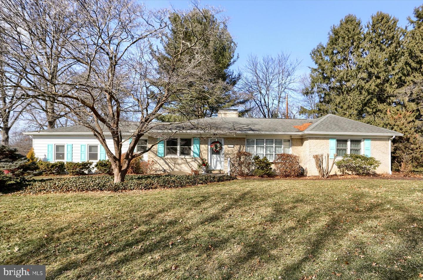 36 Golfview Rd Property Photo