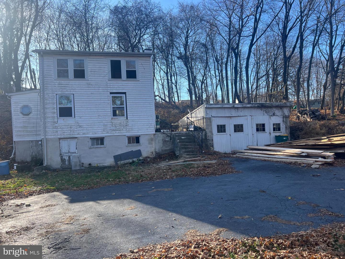 302 Wertzville Rd Property Photo