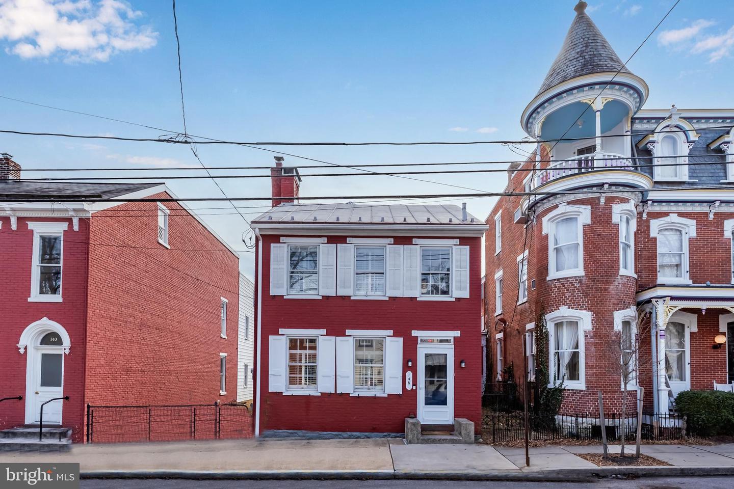 146 W South St Property Photo