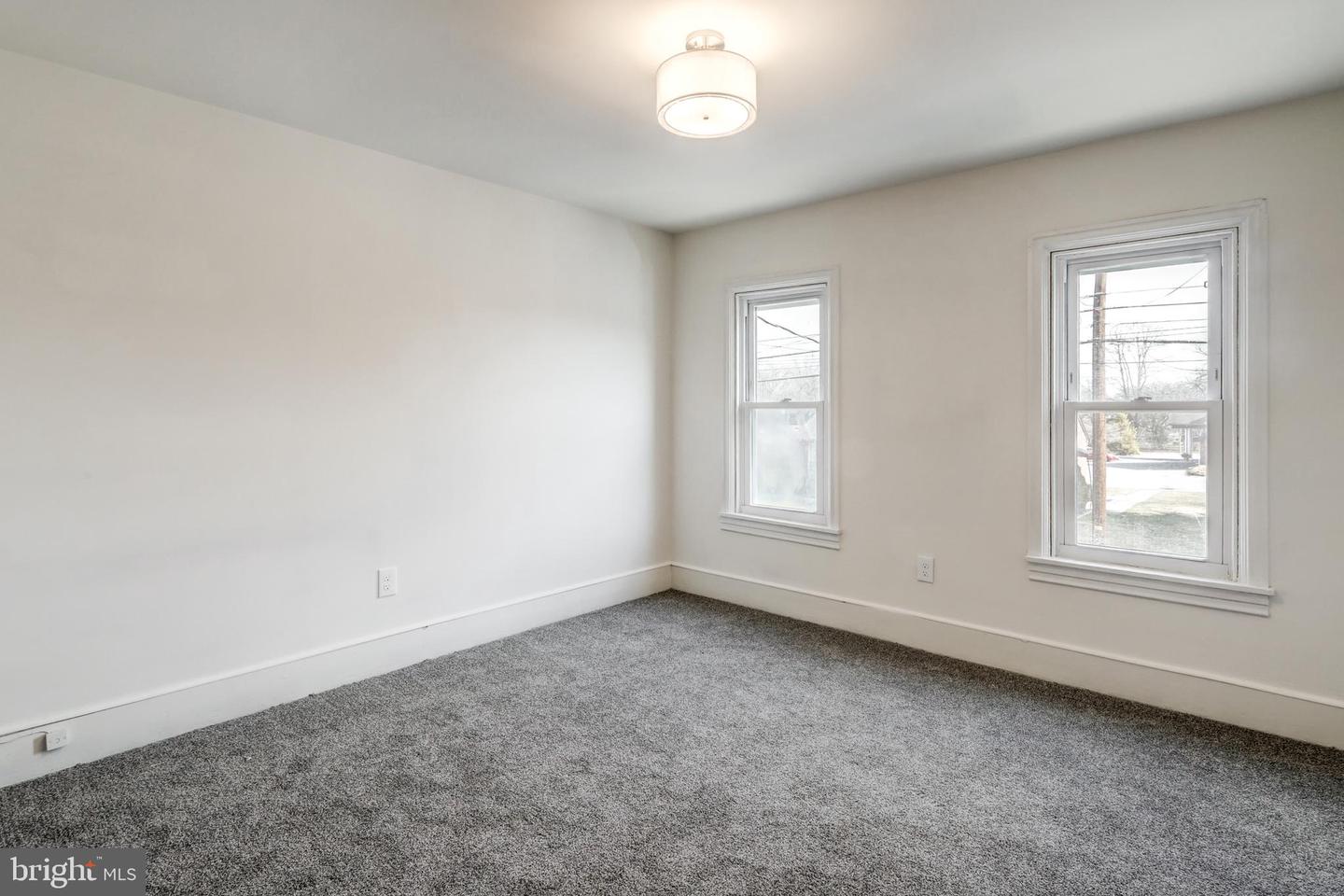 214 N East St Property Photo 20