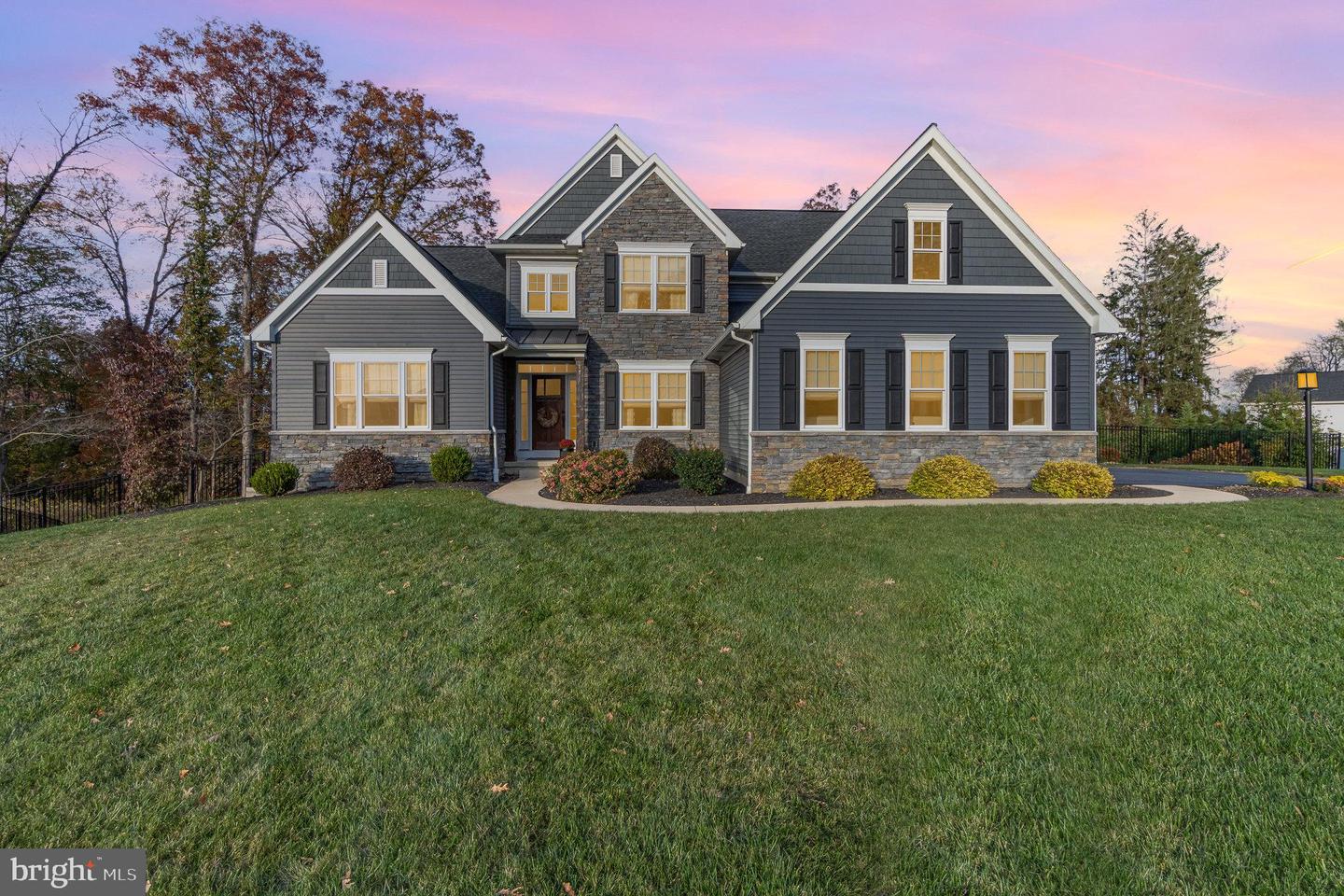 11 Highland Terrace Ct Property Photo