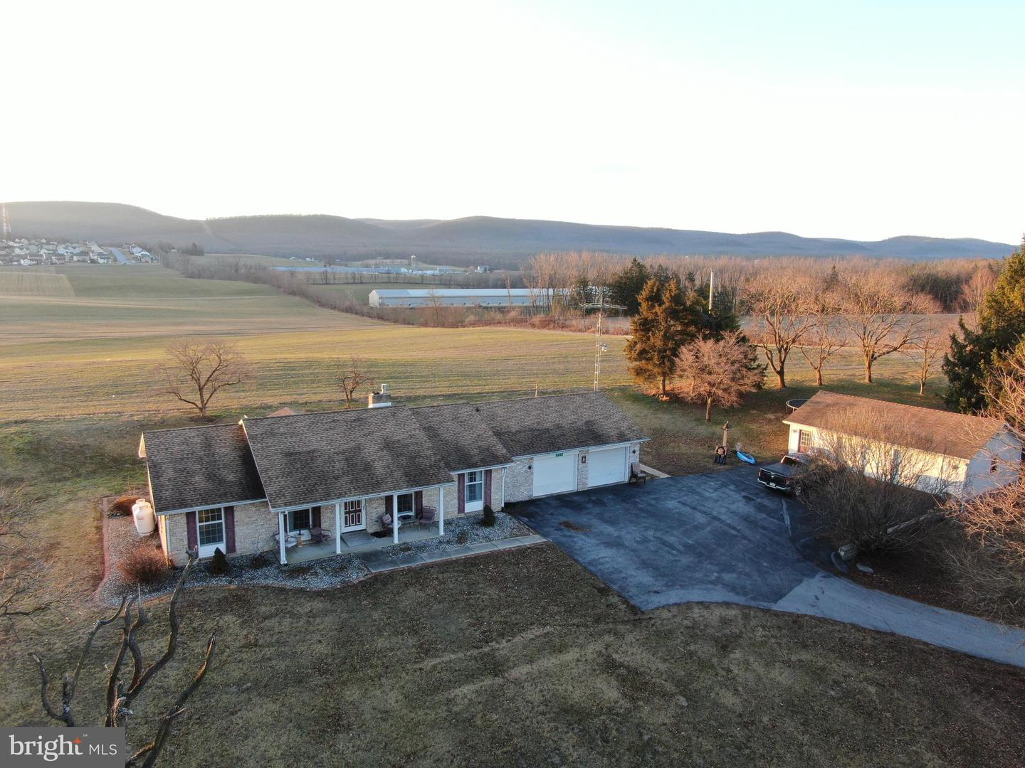 928 Baltimore Rd Property Photo