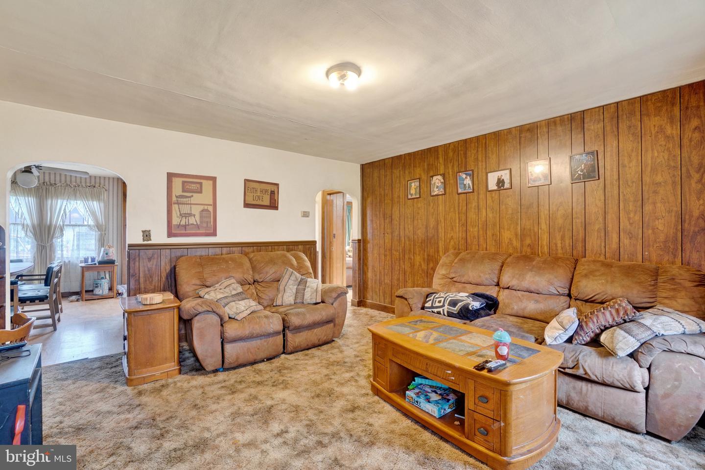 1836 W Trindle Rd Property Photo 13