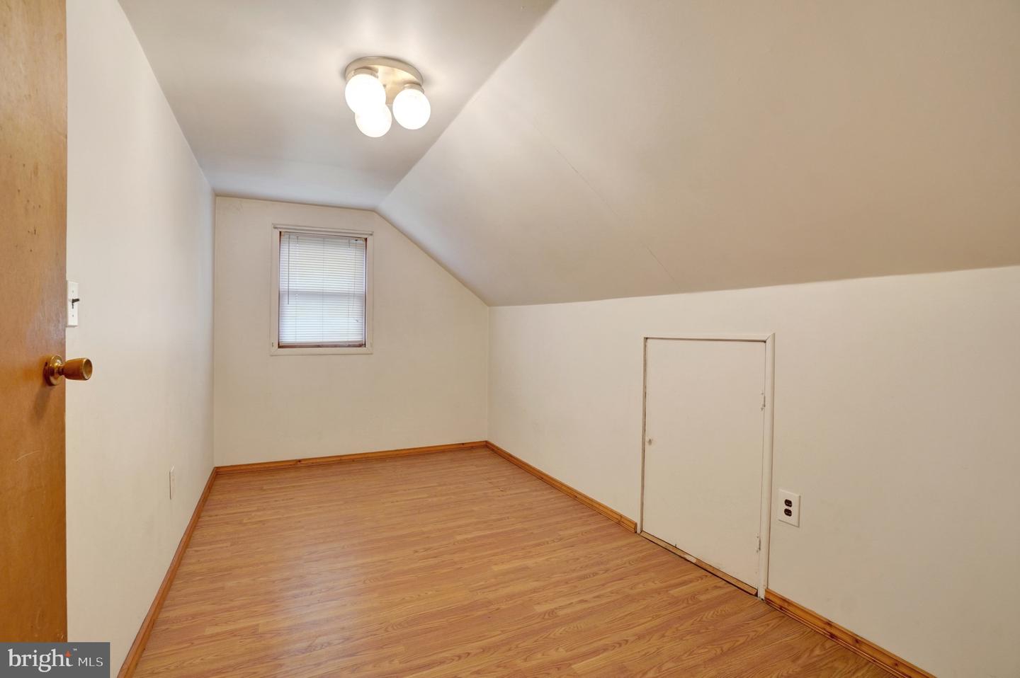1836 W Trindle Rd Property Photo 25