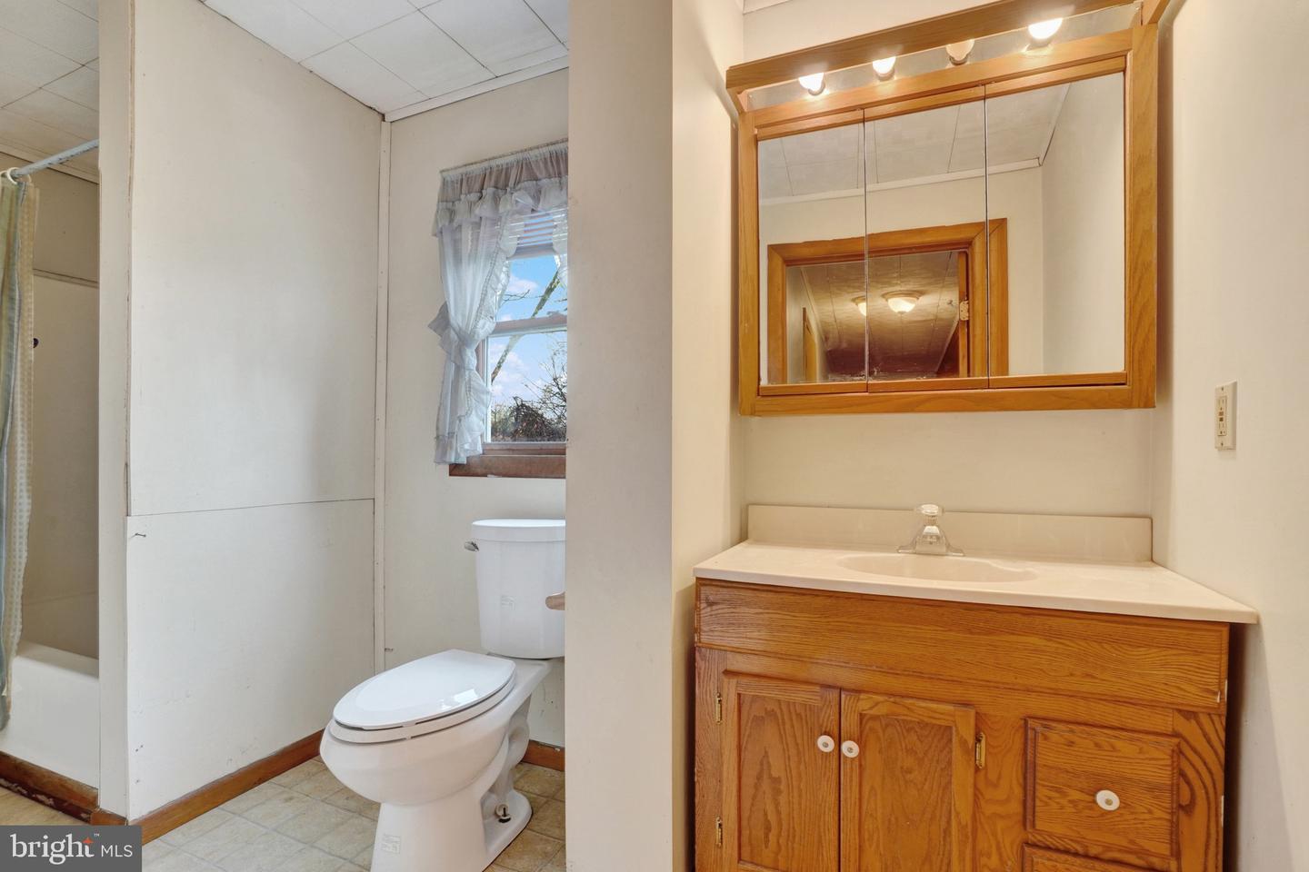 1836 W Trindle Rd Property Photo 26