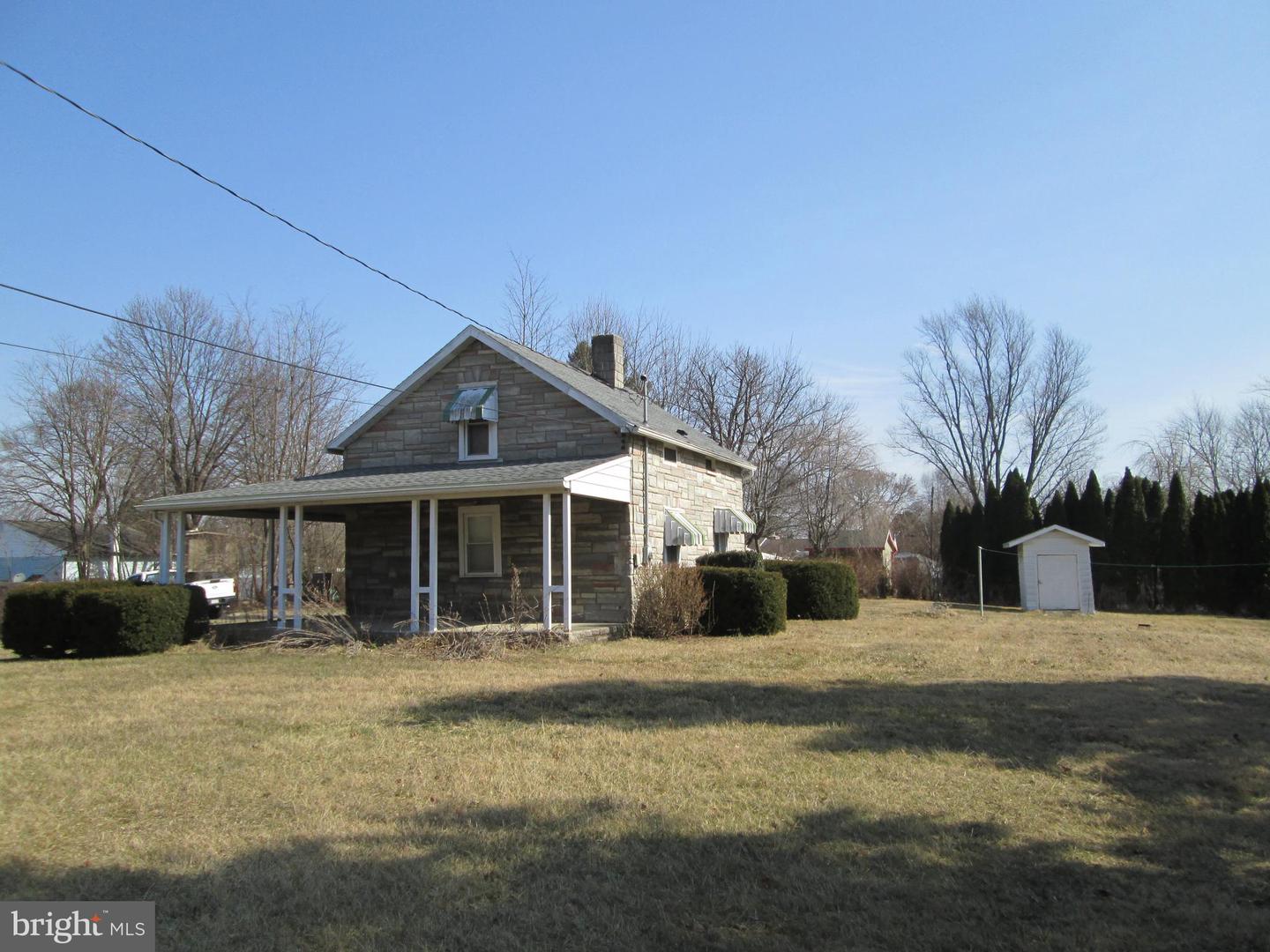 1422 Walnut Bottom Rd Property Photo
