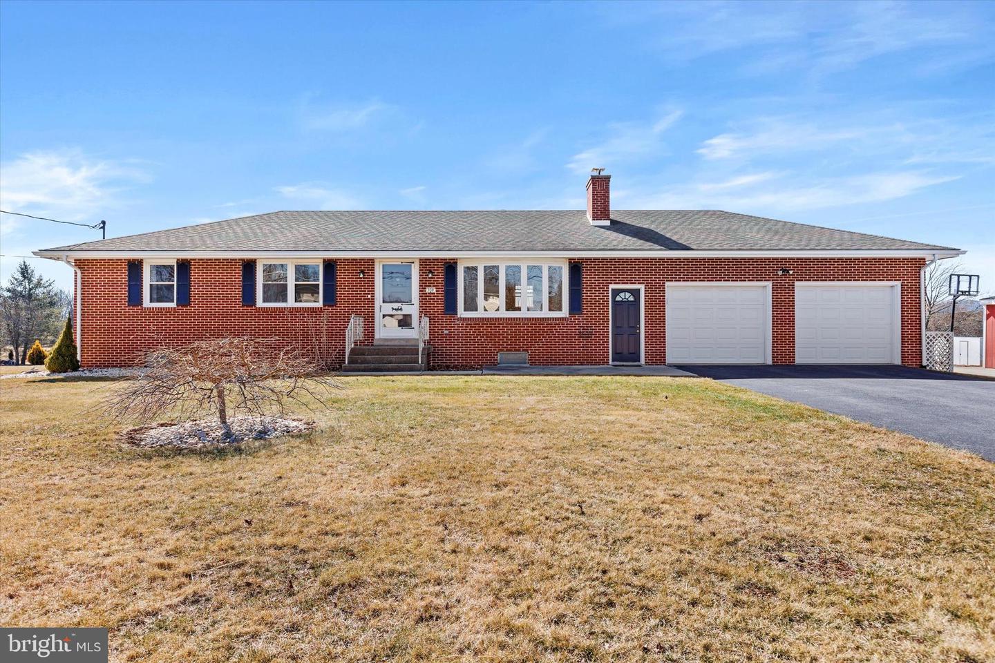 330 N Middlesex Rd Property Photo
