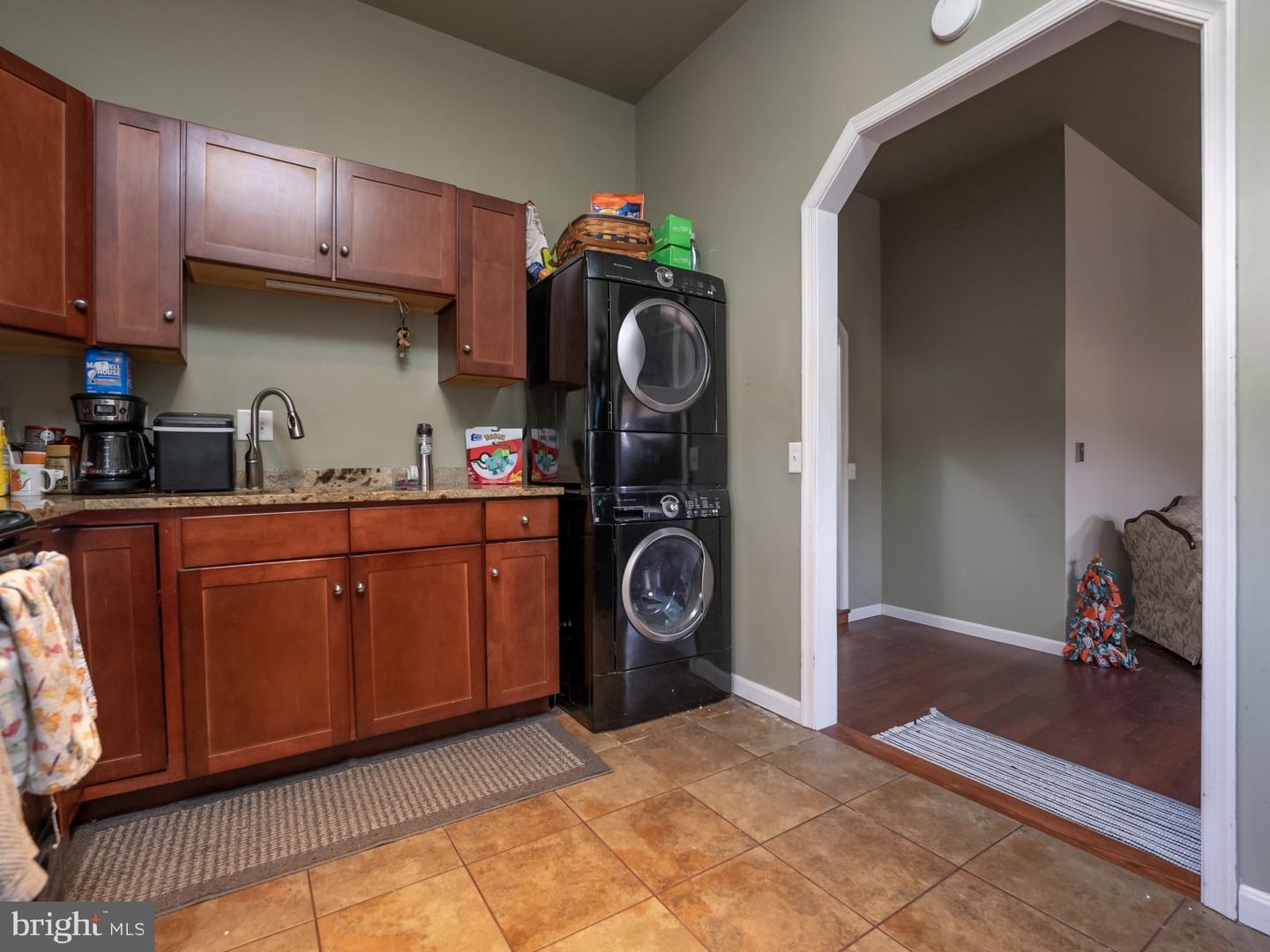 87 Airport Rd Property Photo 19