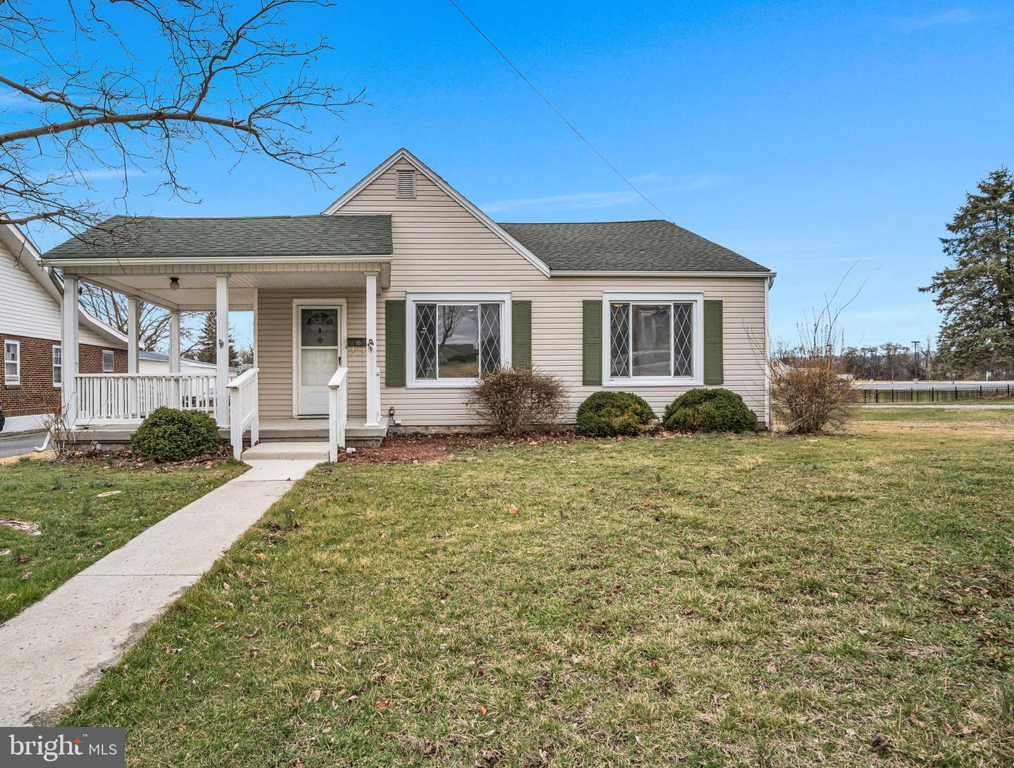 1324 Spring Rd Property Photo