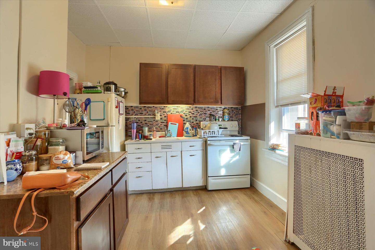 100 E King St Property Photo 32