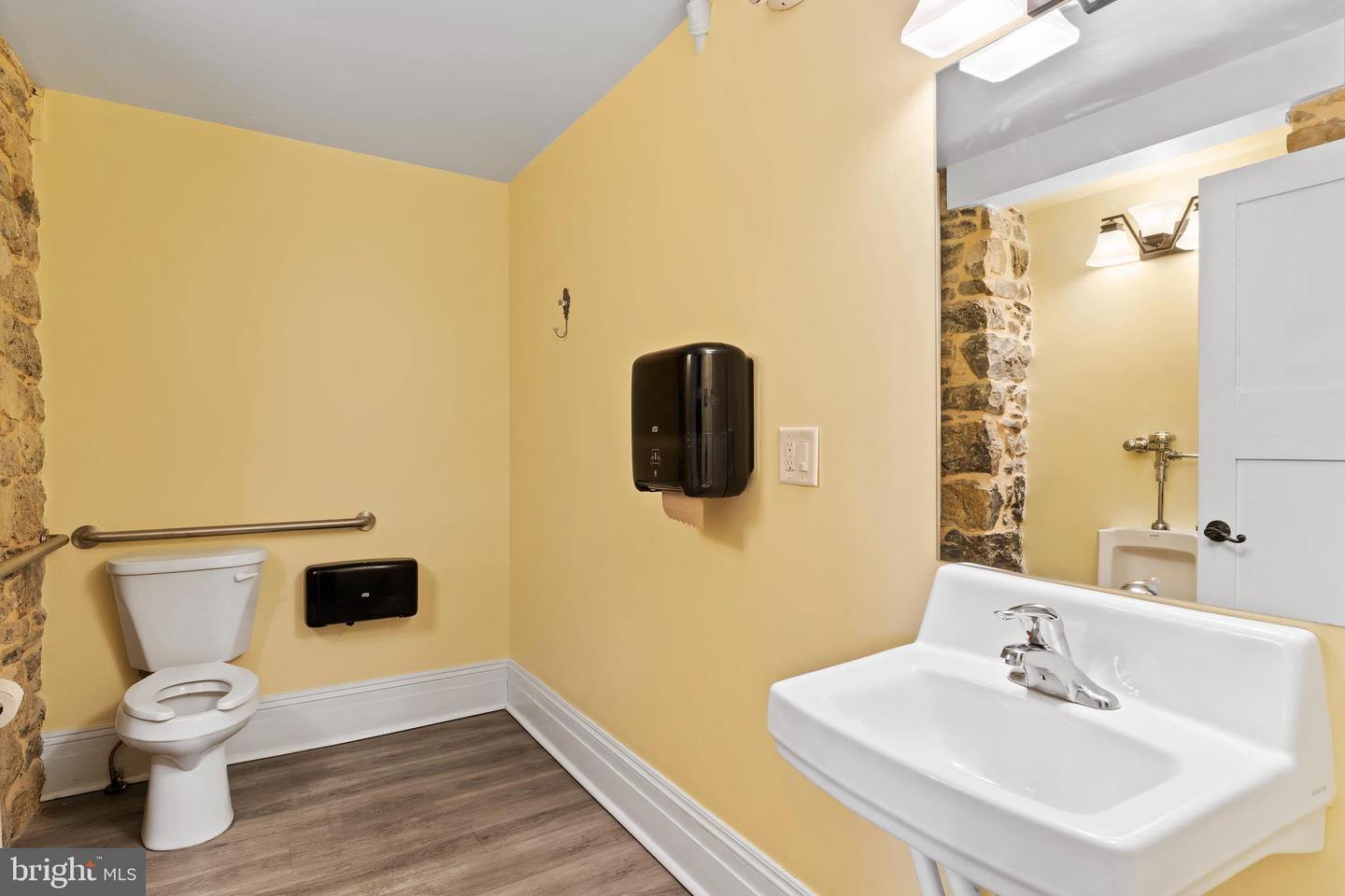 231 North Hanover Street Property Photo 11