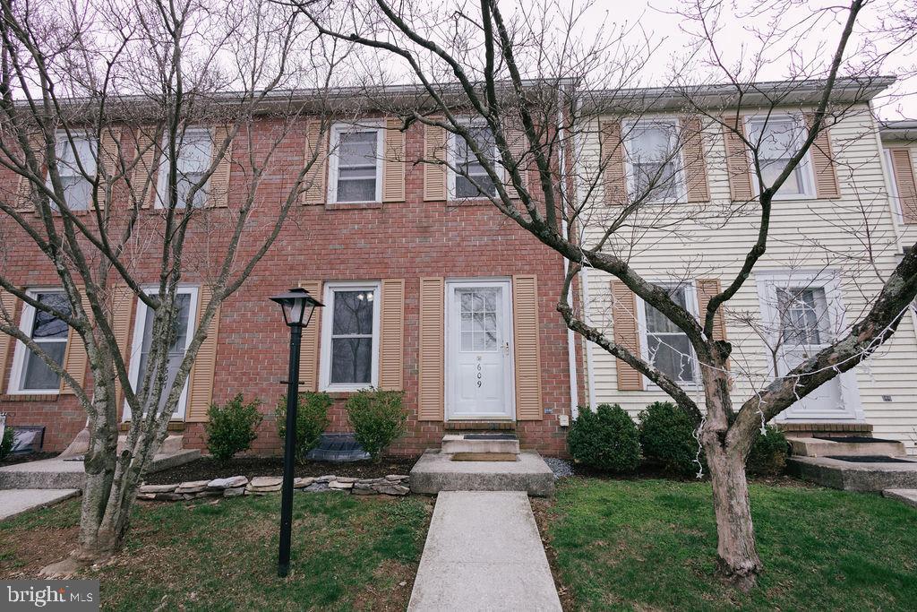 609 Allenview Dr Property Photo
