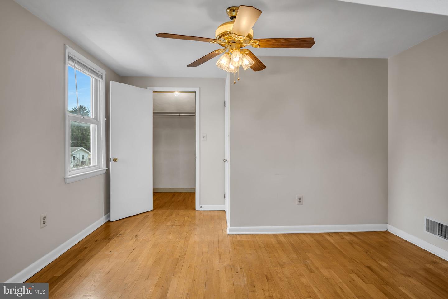 413 W Marble St Property Photo 2