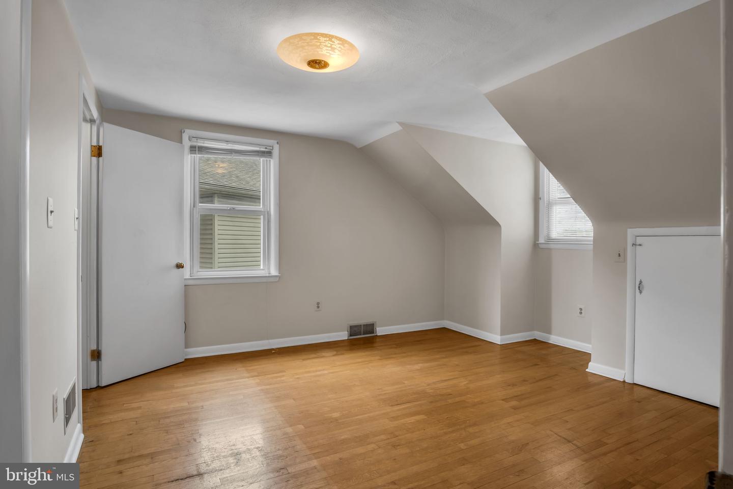 413 W Marble St Property Photo 6