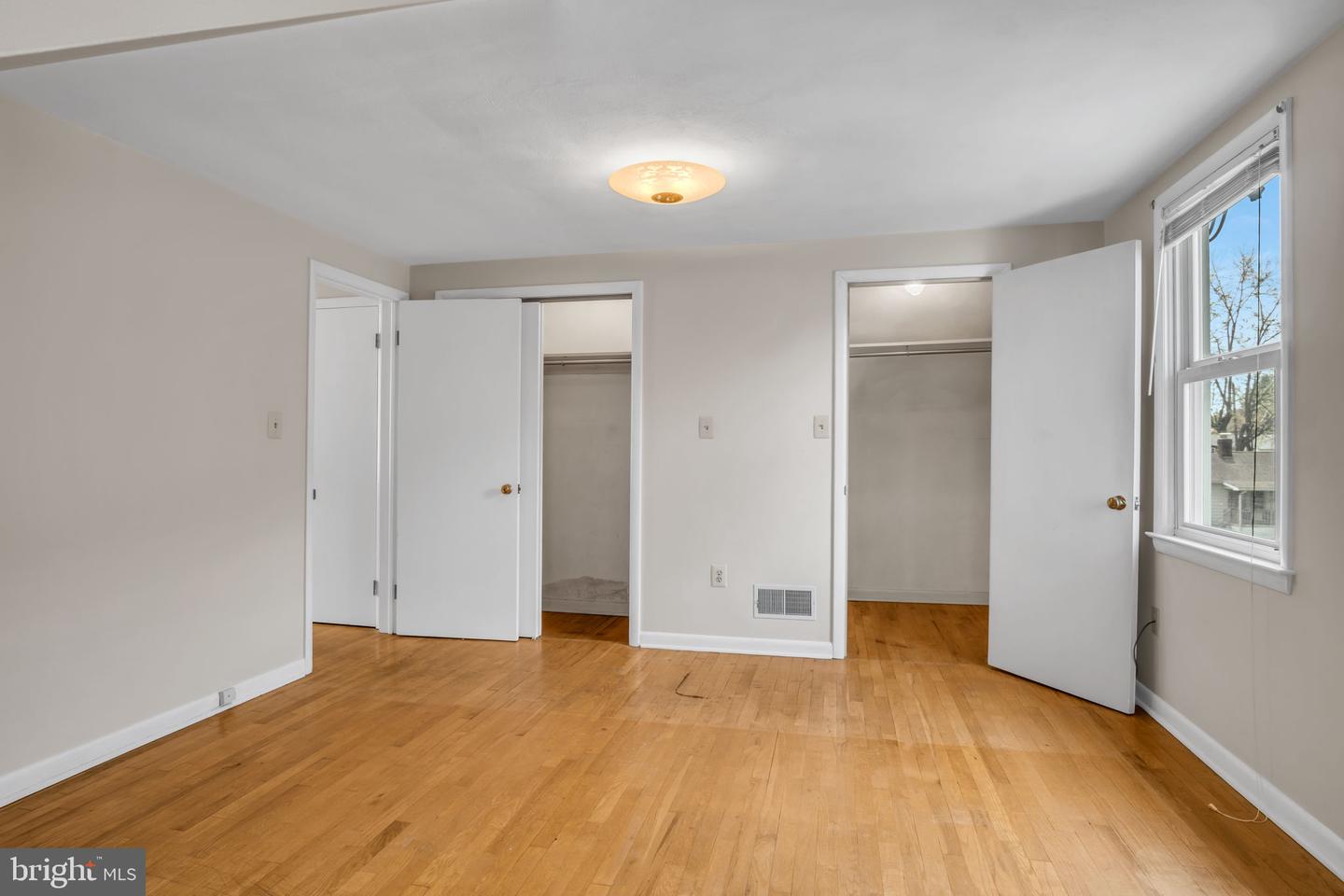 413 W Marble St Property Photo 7