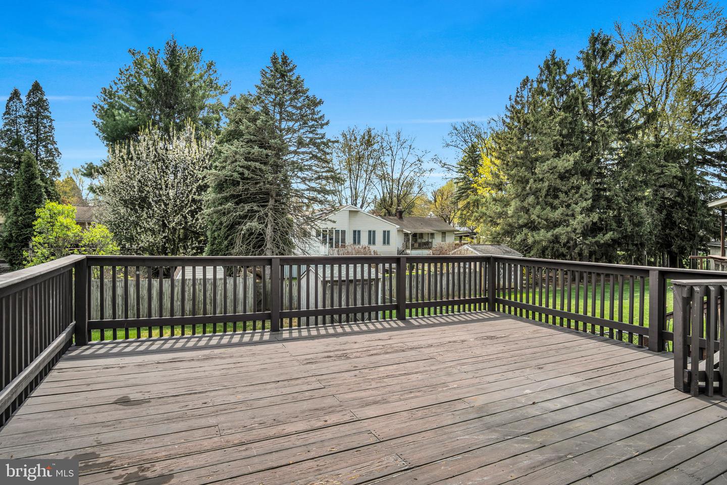 413 W Marble St Property Photo 10