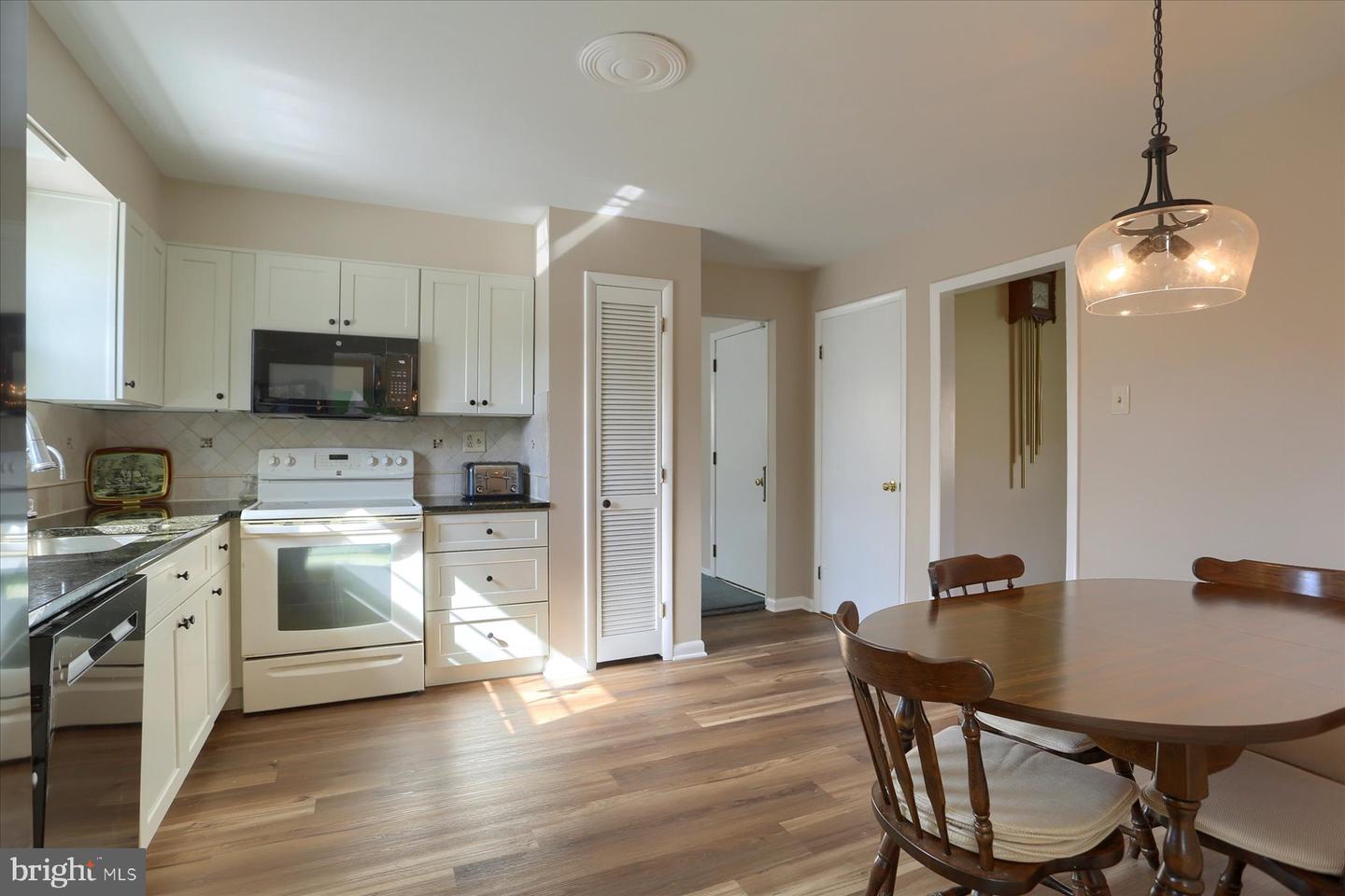 526 Fairway Dr Property Photo 11