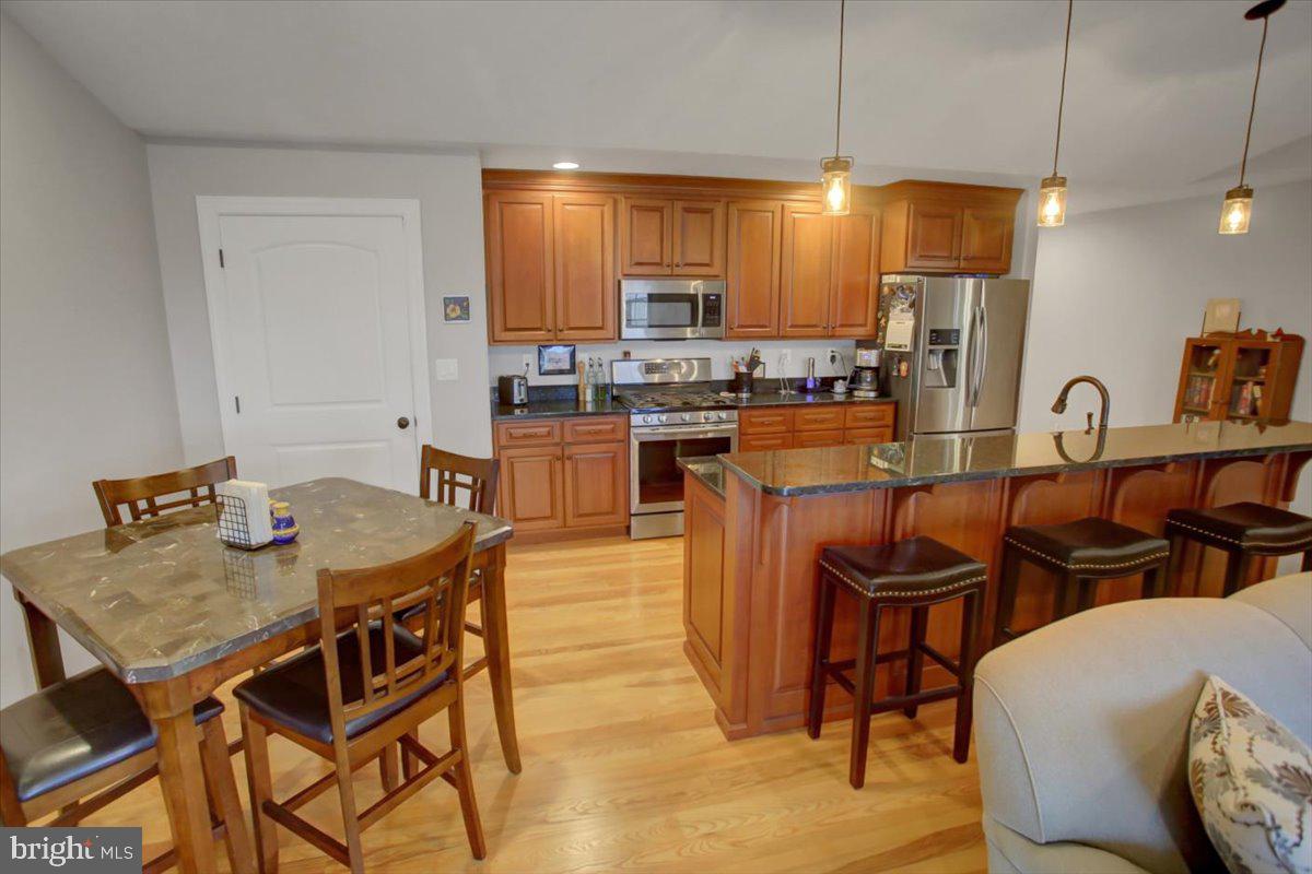 255 Pin Oak Ln Property Photo 11