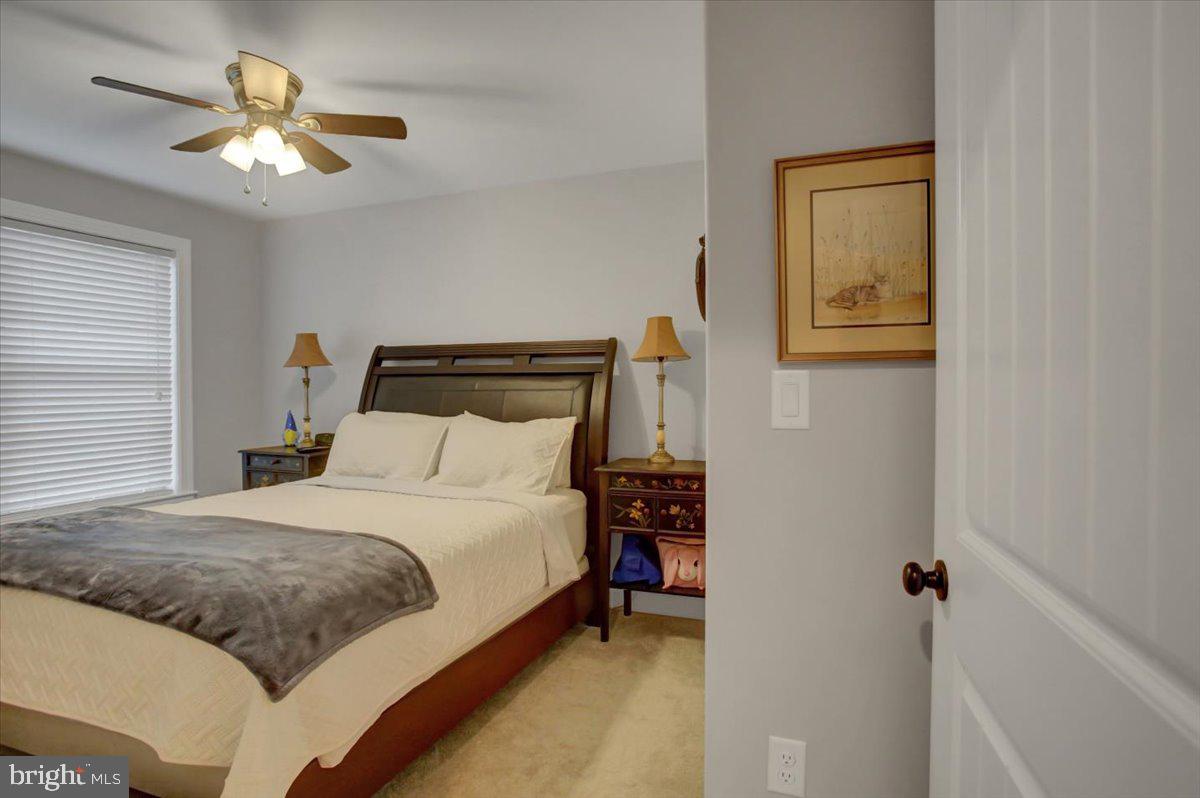 255 Pin Oak Ln Property Photo 18