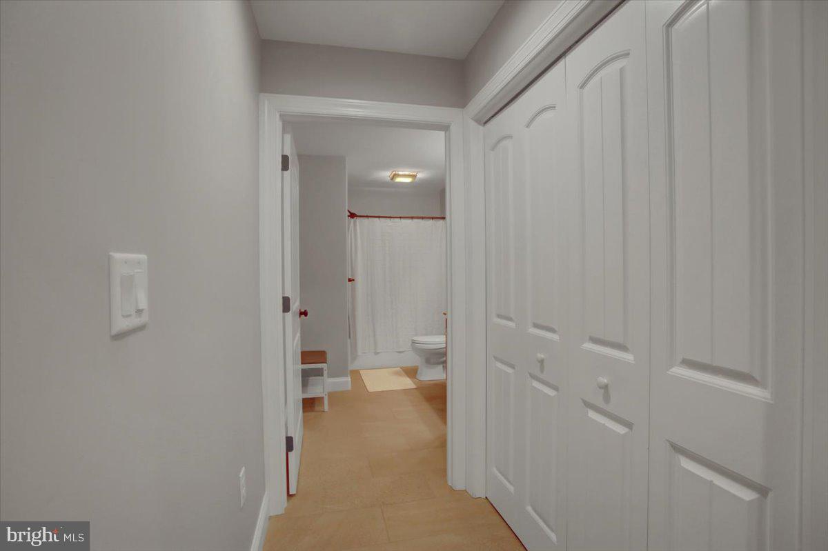 255 Pin Oak Ln Property Photo 24