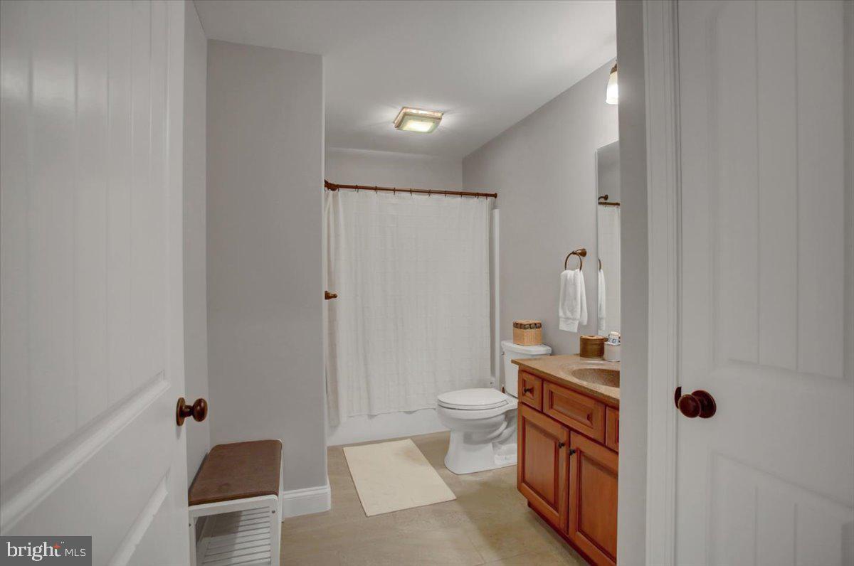 255 Pin Oak Ln Property Photo 26
