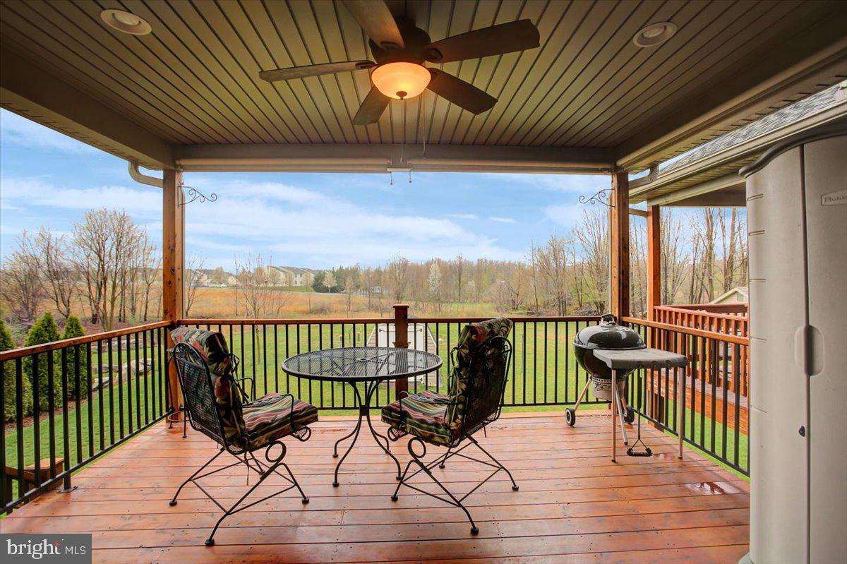 255 Pin Oak Ln Property Photo 39