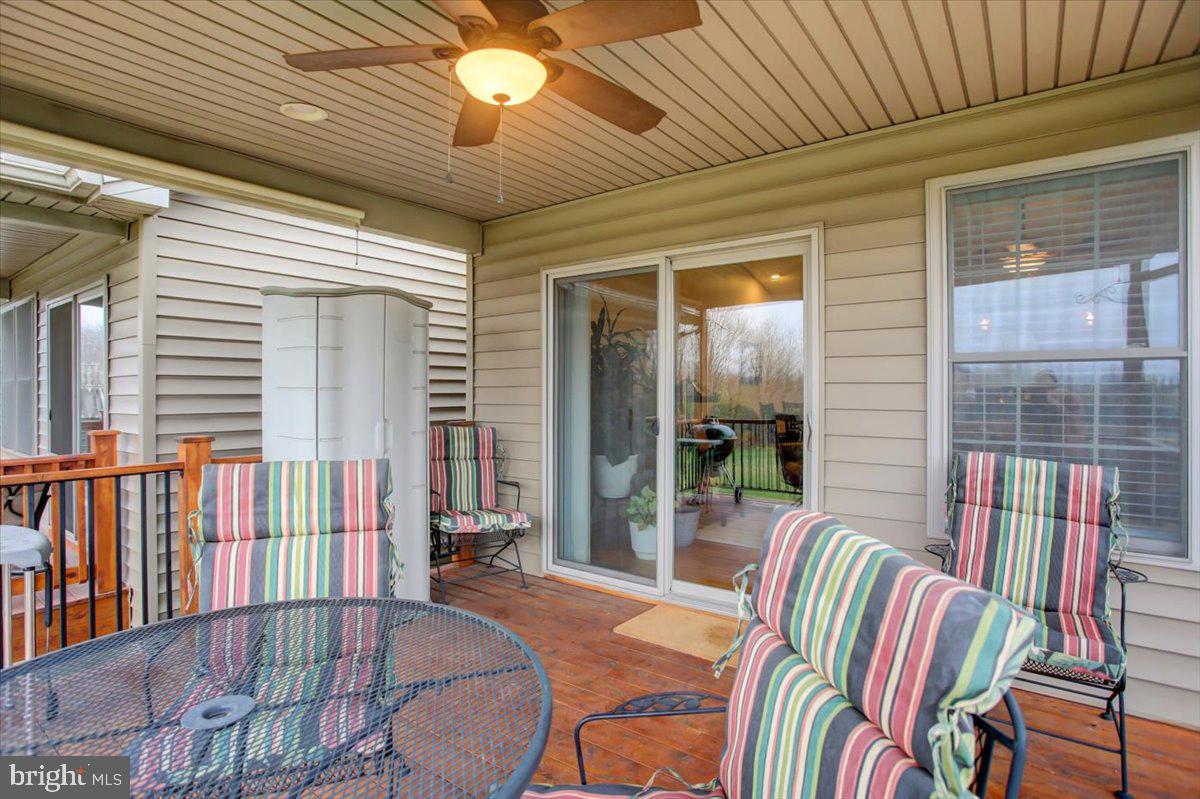 255 Pin Oak Ln Property Photo 42
