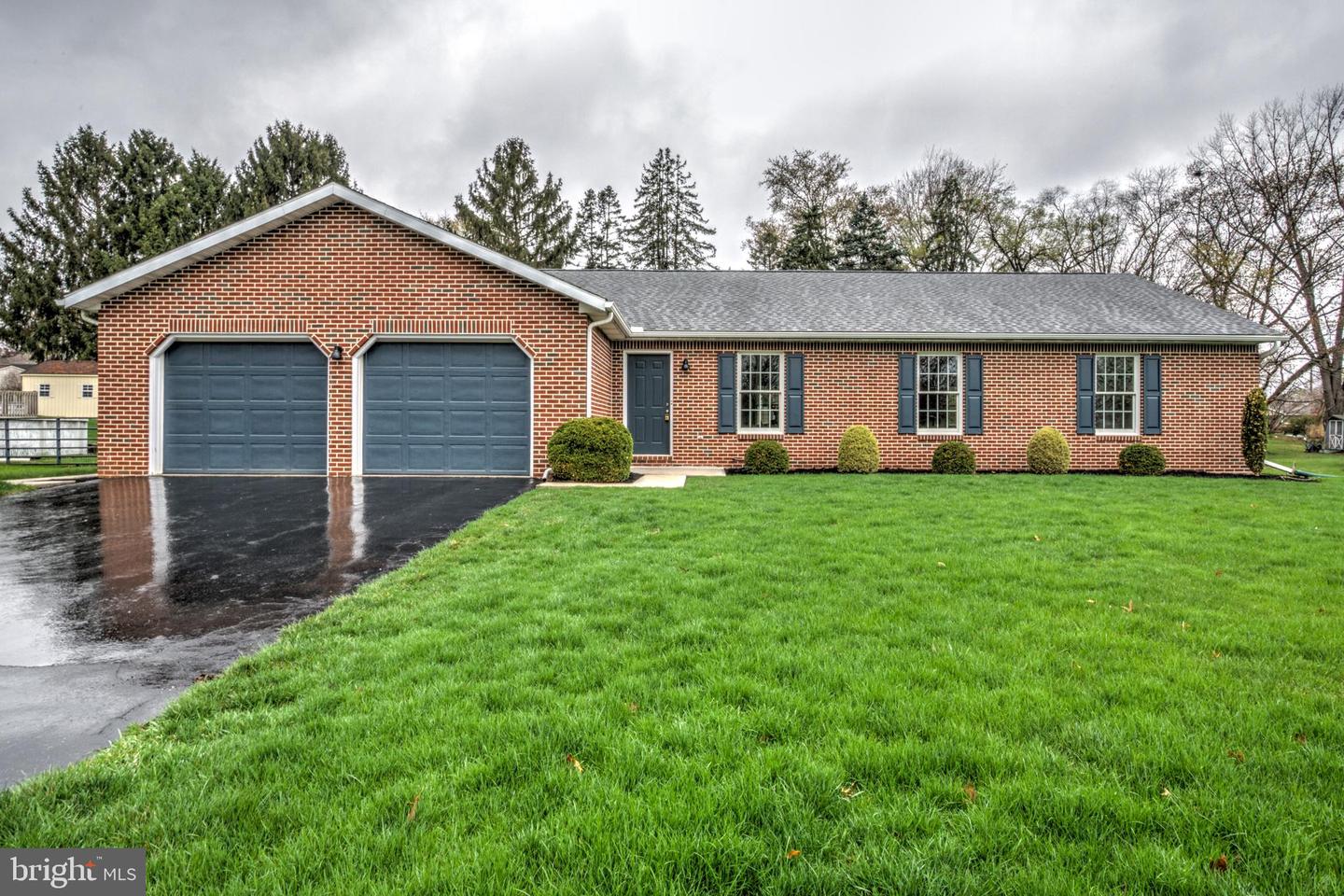 520 Boxwood Ln Property Photo