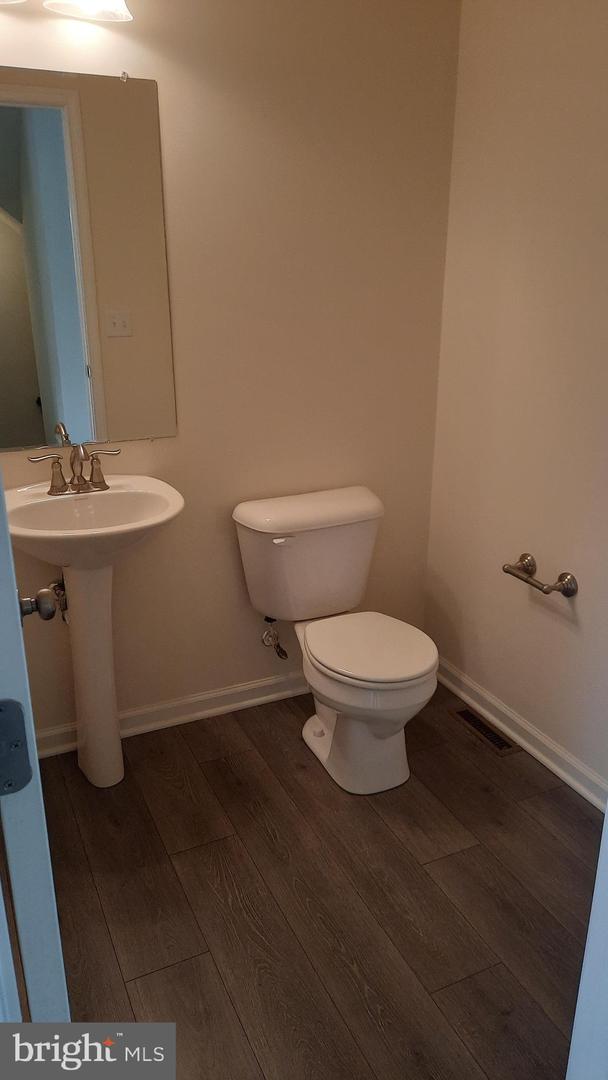 839 Schooner Ln Property Photo 10