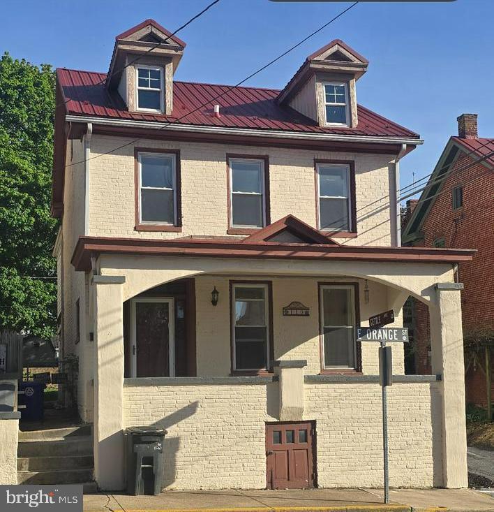 110 E Orange St Property Photo