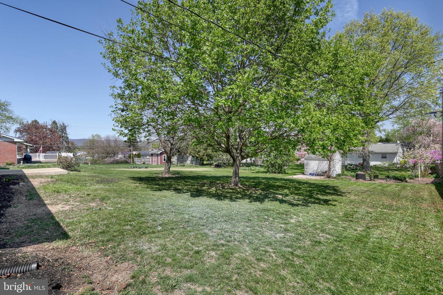 1895 Douglas Dr Property Photo 53