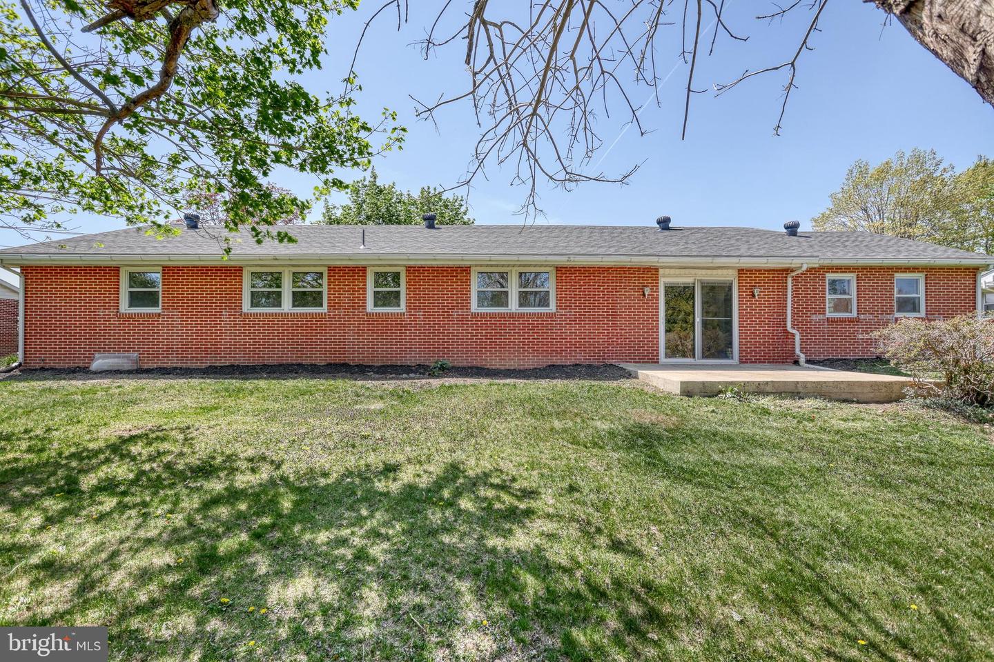 1895 Douglas Dr Property Photo 55