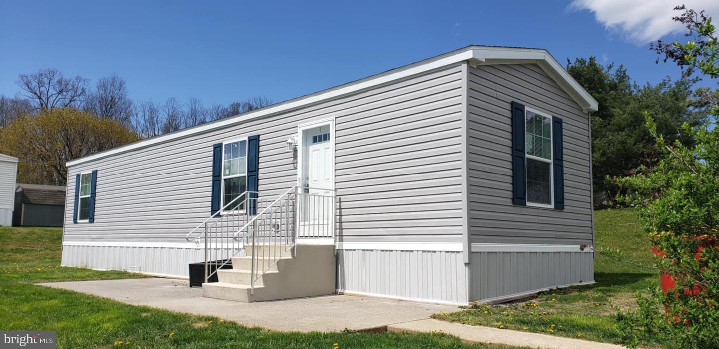 50 Short Ln Property Photo