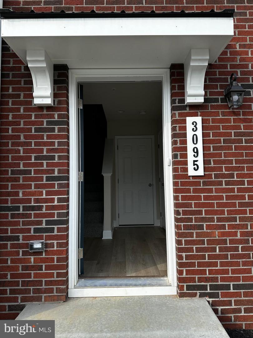 3091 Herr St Property Photo