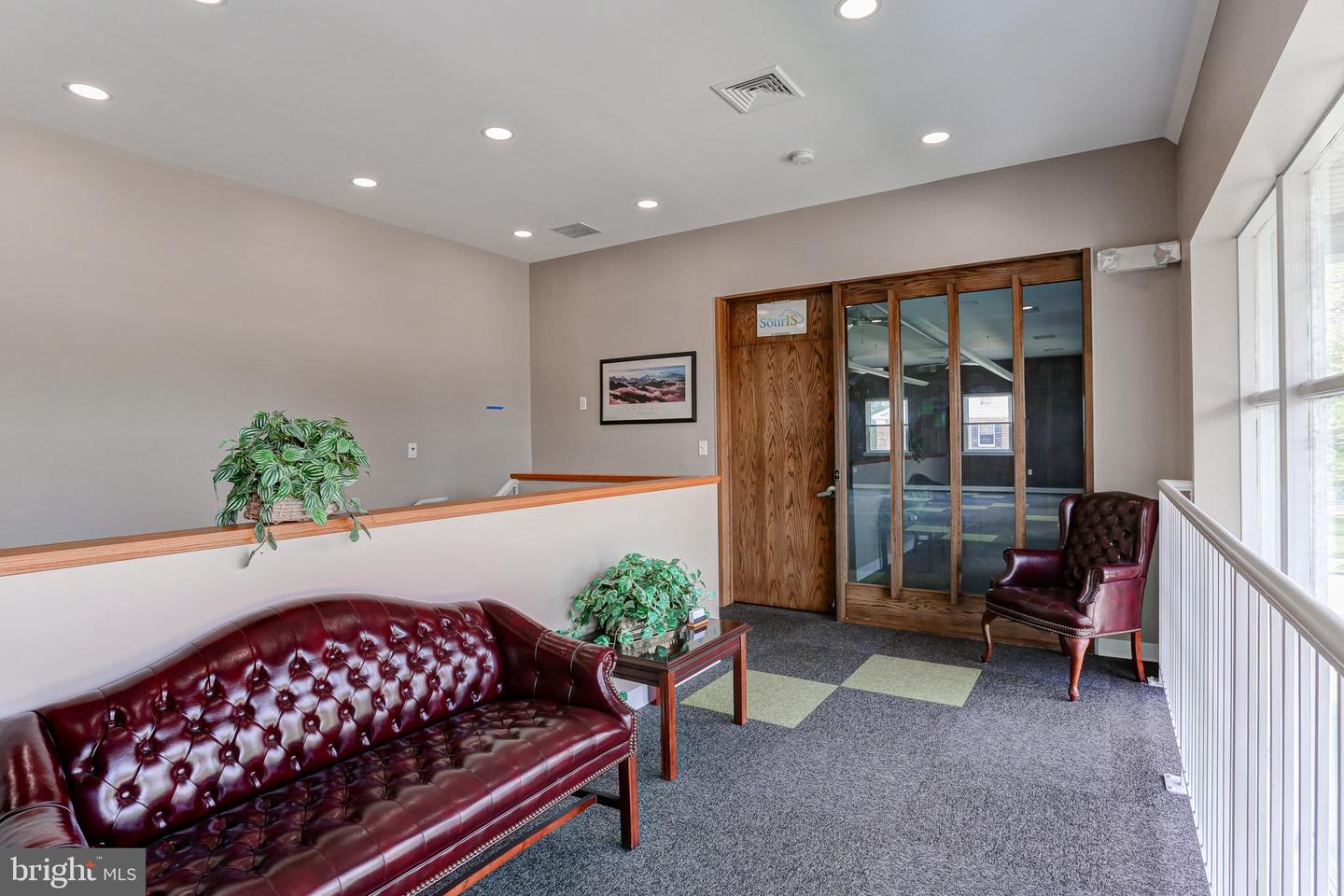 704 Lisburn Rd #201 Property Photo 9
