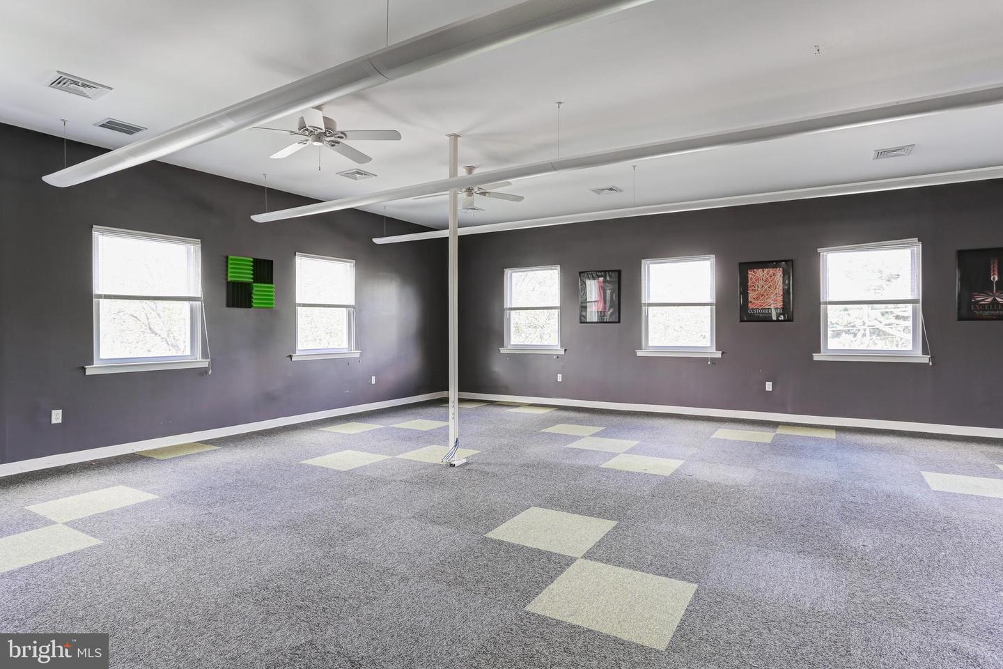 704 Lisburn Rd #201 Property Photo 12