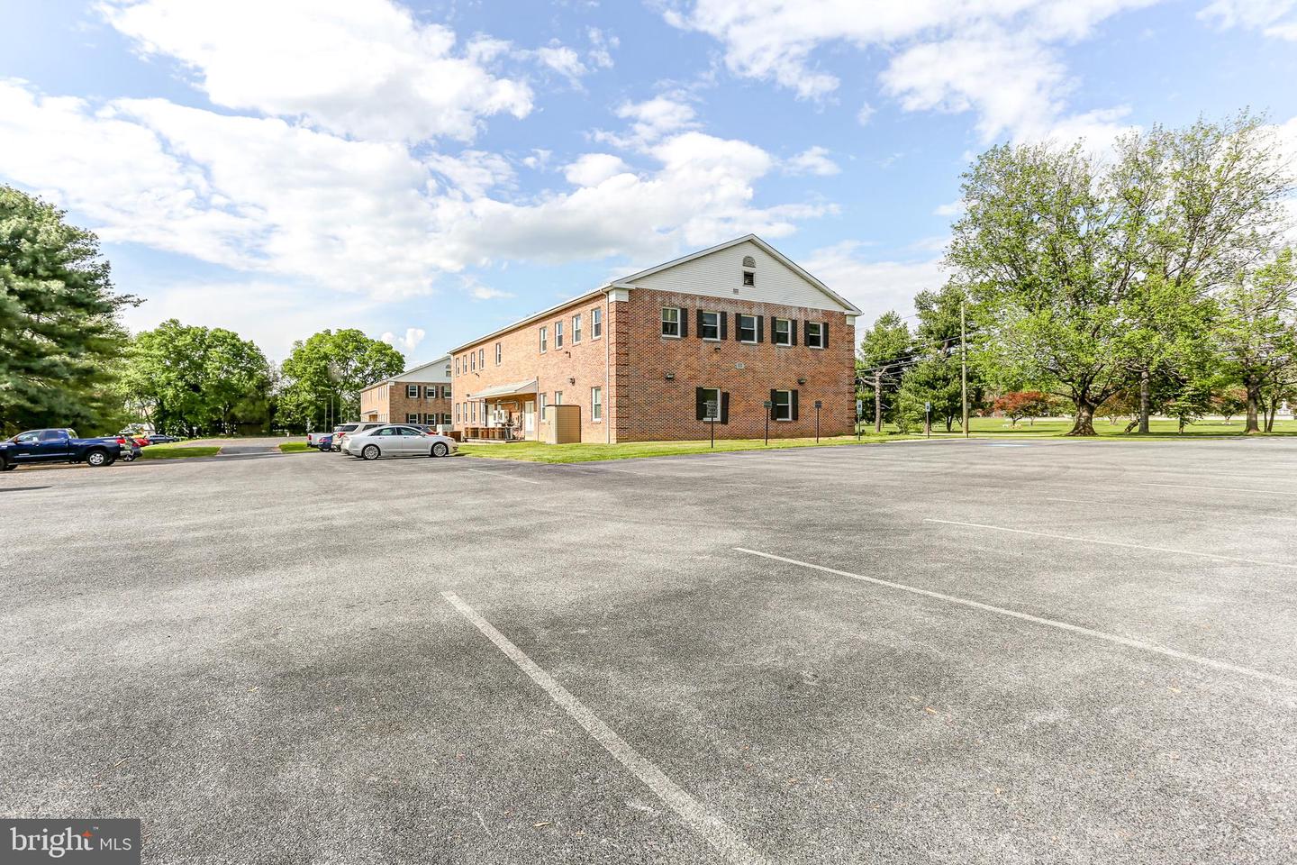 704 Lisburn Rd #201 Property Photo 14