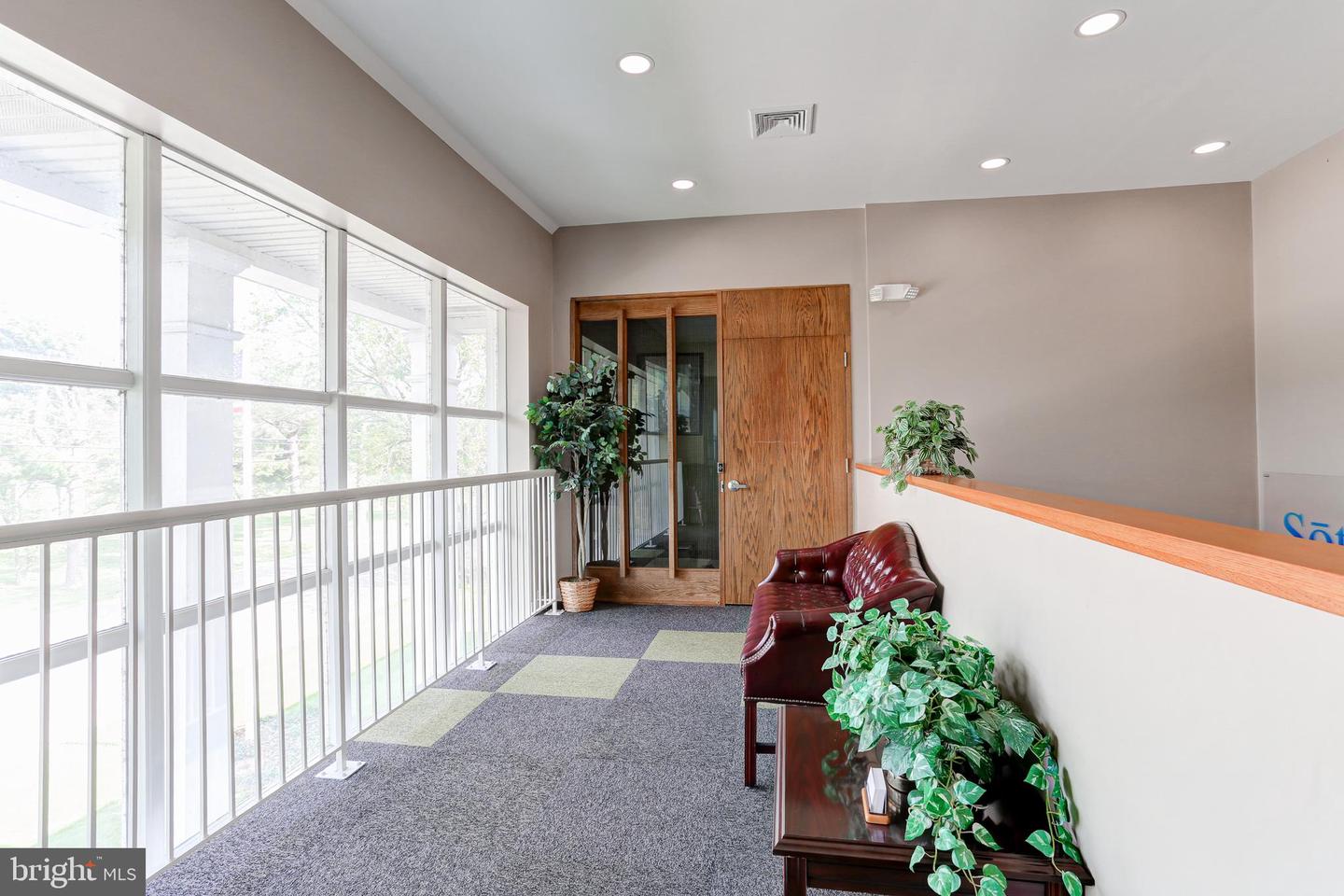 704 Lisburn Rd #203 Property Photo 8