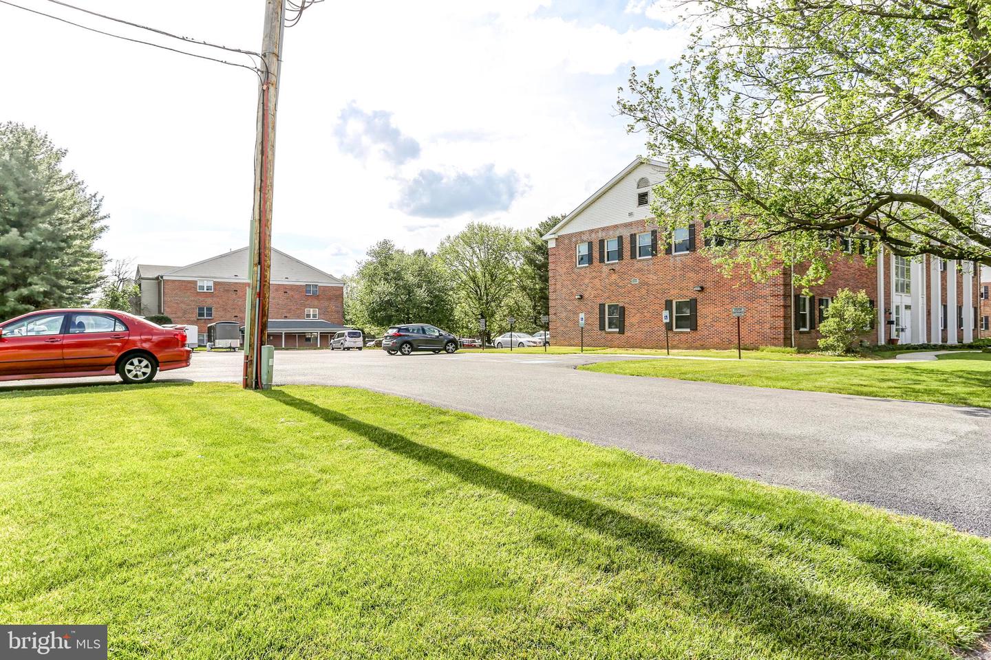 704 Lisburn Rd #203 Property Photo 12