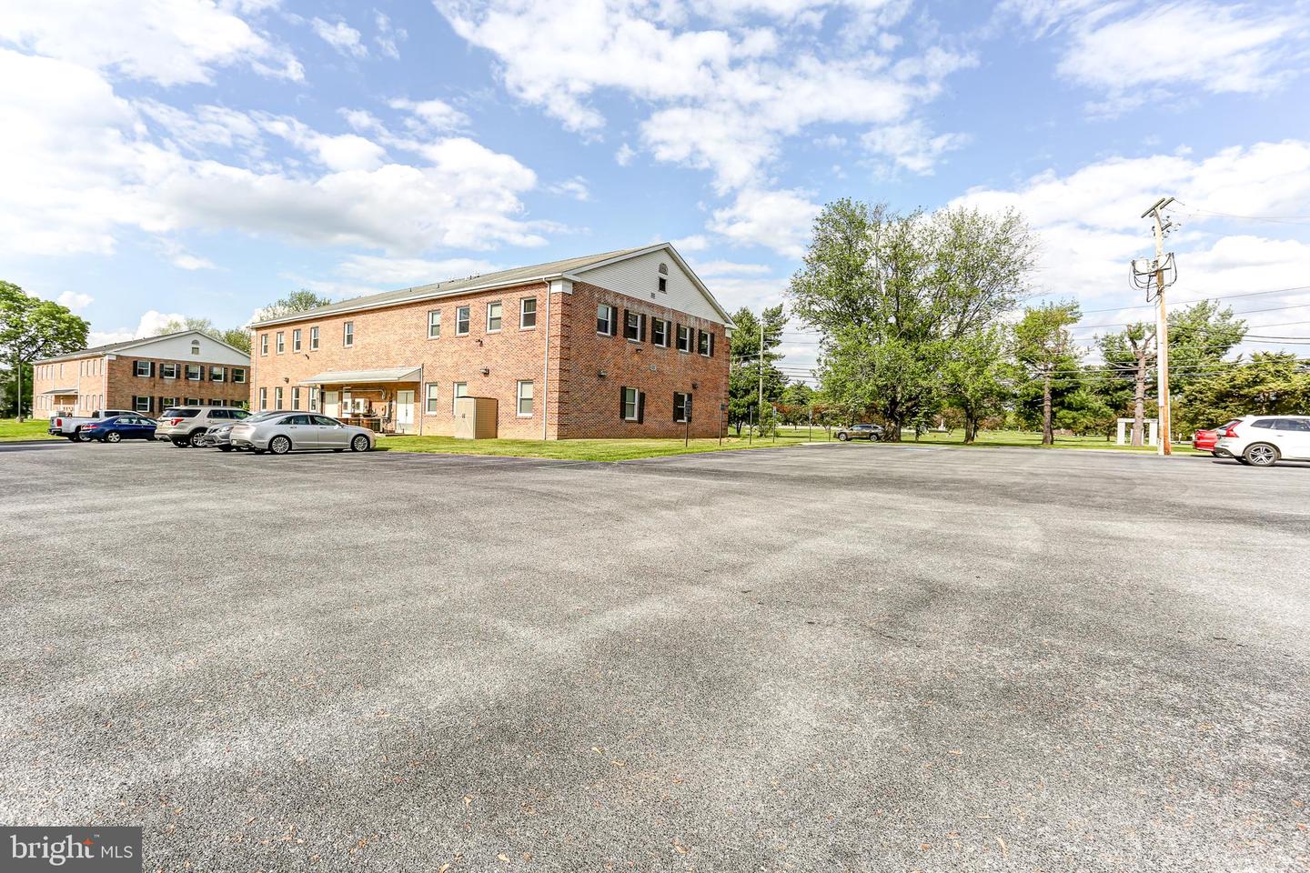 704 Lisburn Rd #204 Property Photo 11