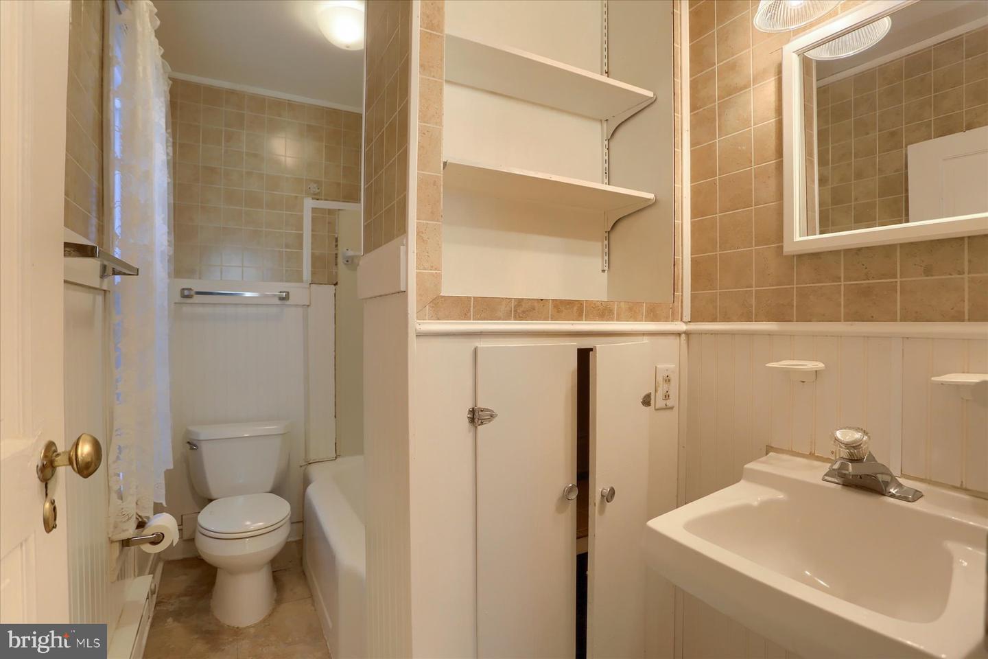 9 N 2nd St Property Photo 23