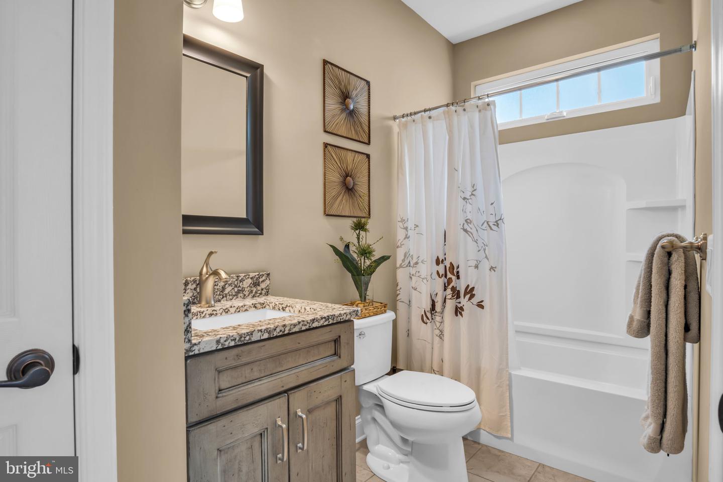 304 Founders Property Photo 4