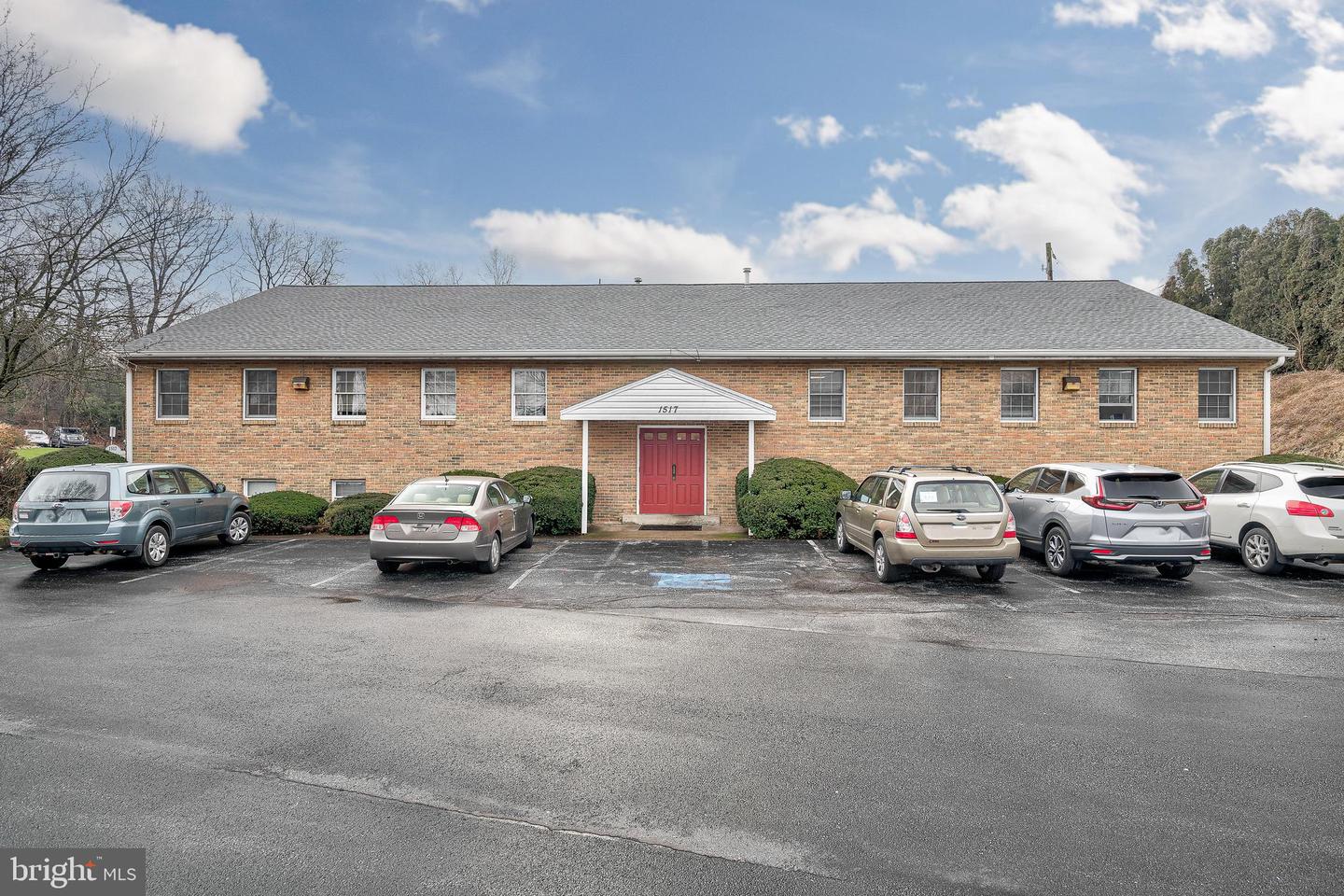 1525 Cedar Cliff Dr #101 Property Photo 1