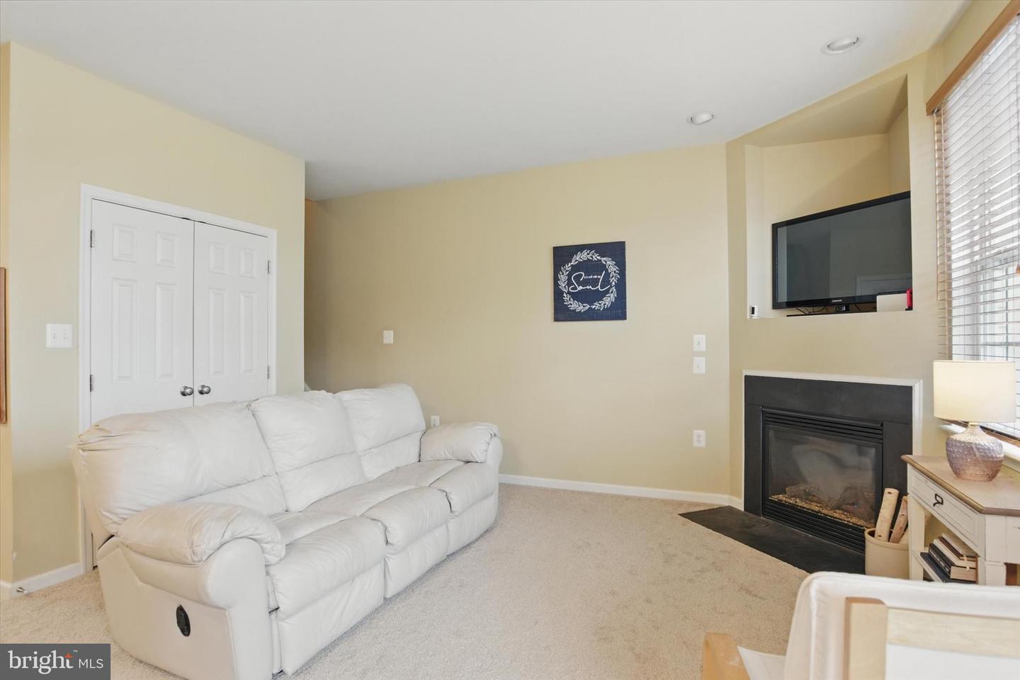 303 Brook Meadow Dr Property Photo 14