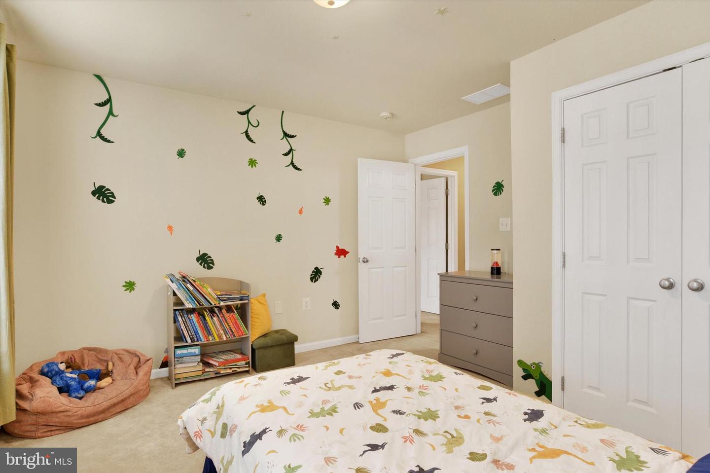 303 Brook Meadow Dr Property Photo 23