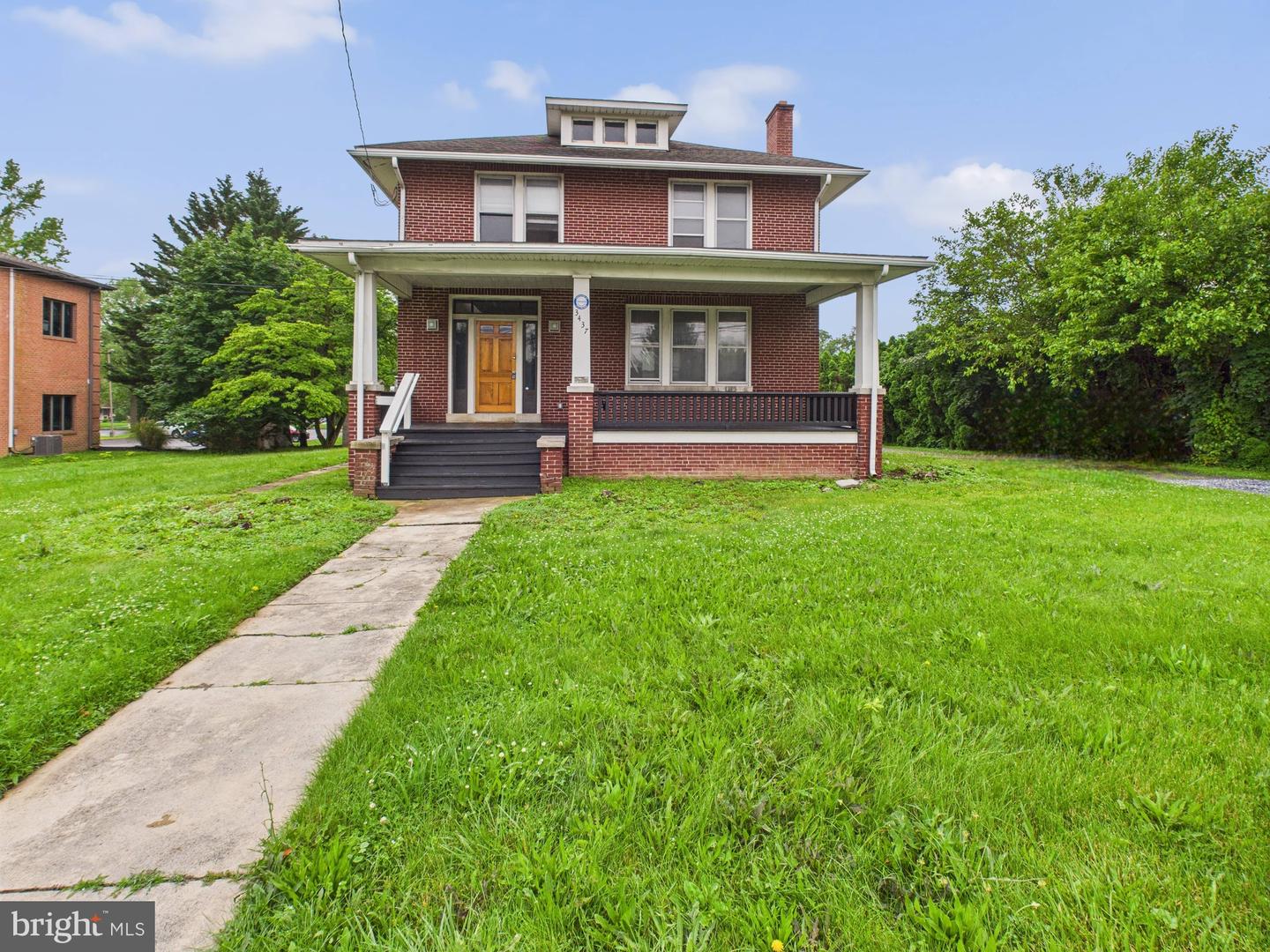 3437 Market St Property Photo 1
