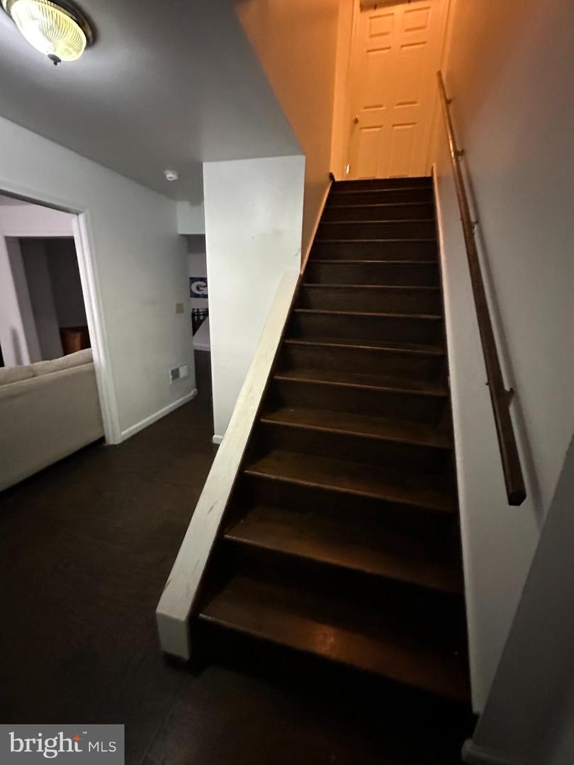 6/8 Kenneth Ave Property Photo 2